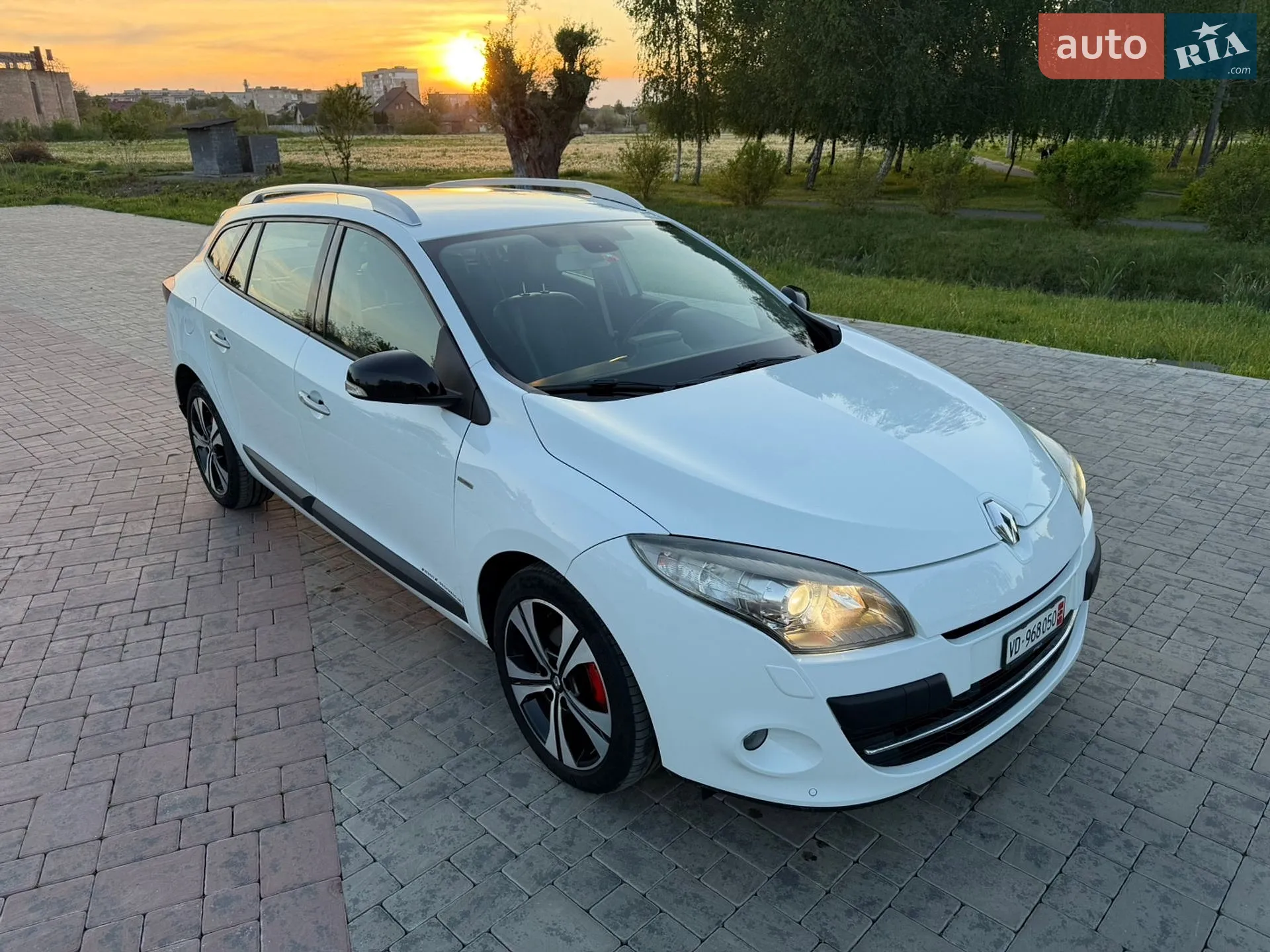 2012 Renault Megane - мініатюра 12
