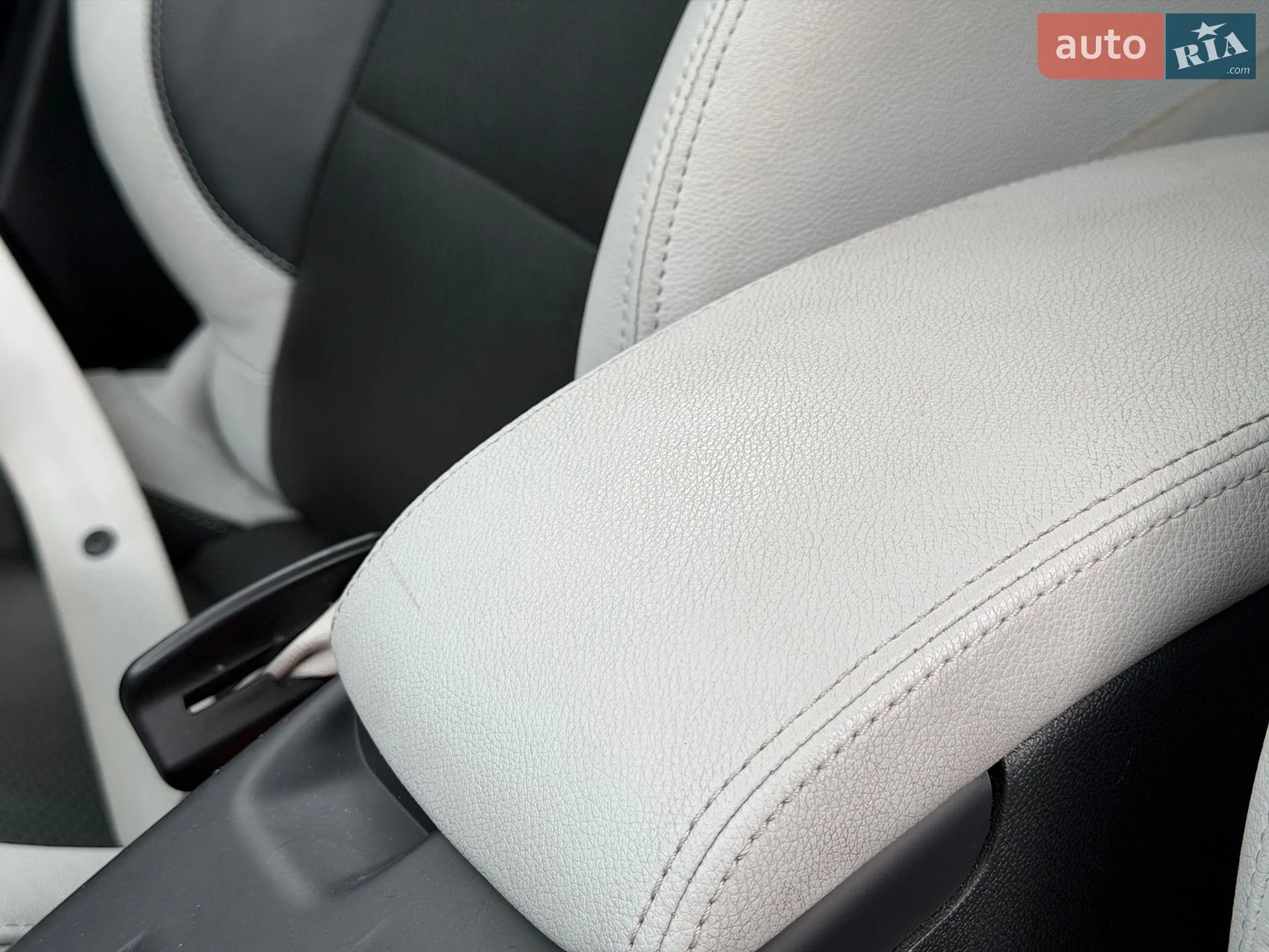 2012 Renault Megane - мініатюра 35