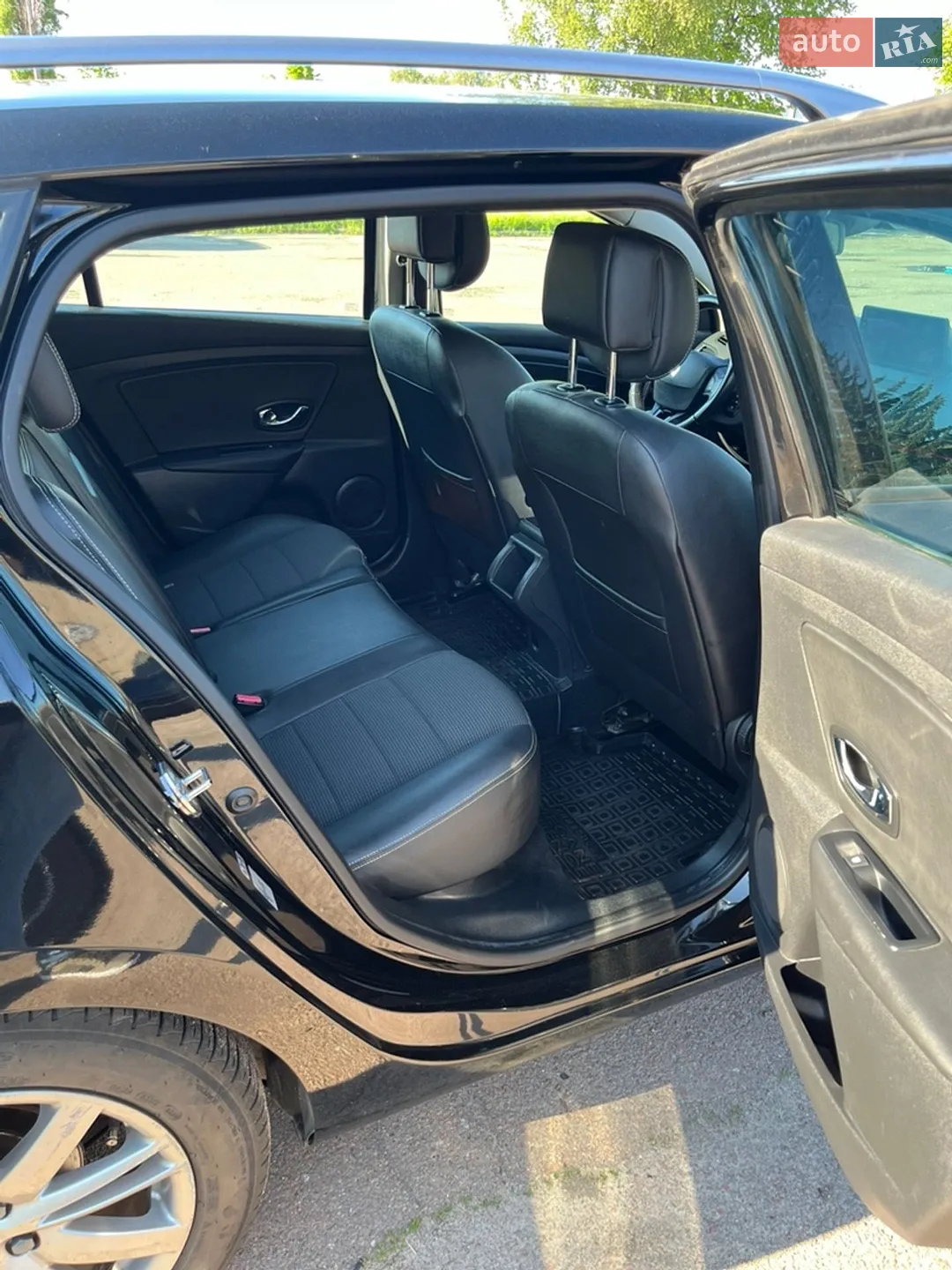 2012 Renault Megane - мініатюра 35