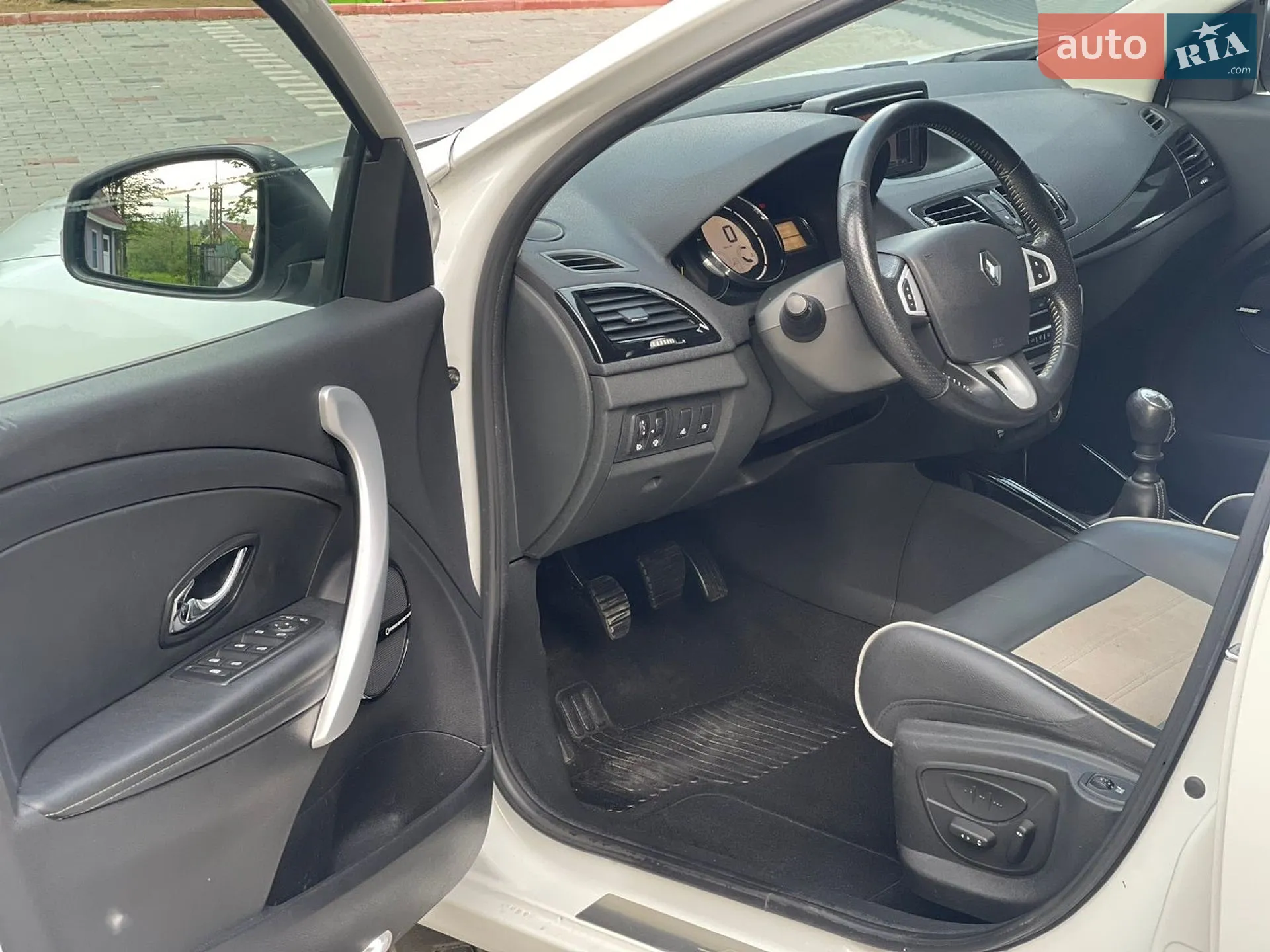 2012 Renault Megane - мініатюра 10