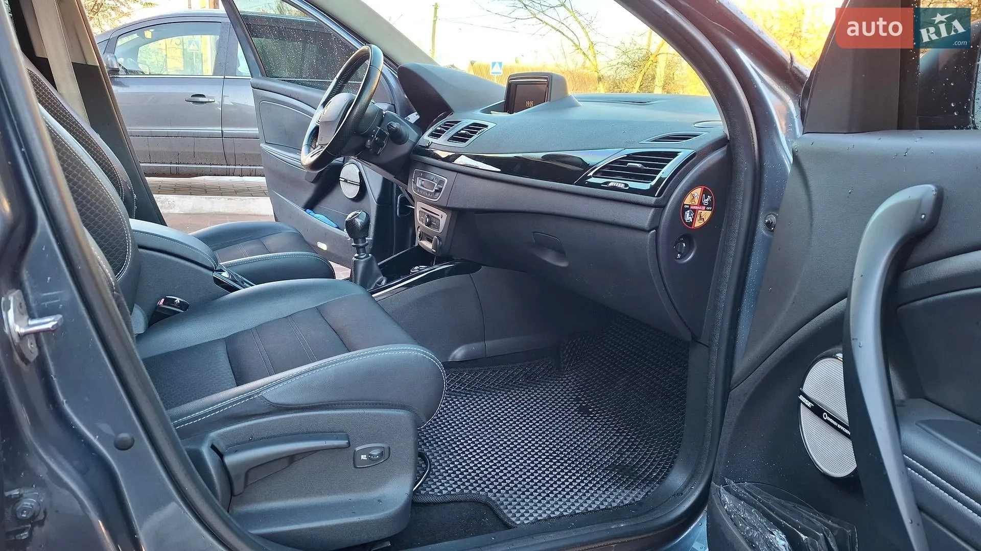 2016 Renault Megane - мініатюра 16