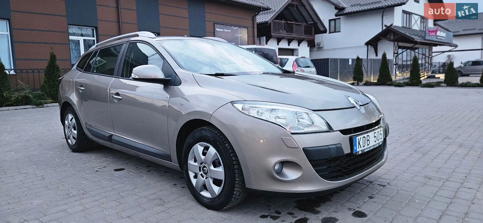2010 Renault Megane - мініатюра 2