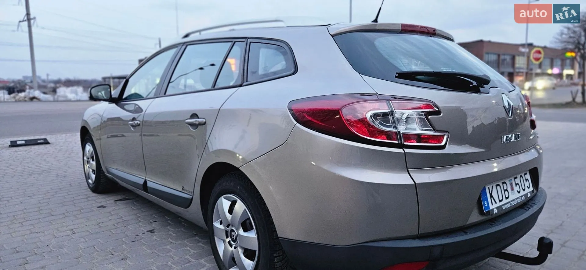 2010 Renault Megane - мініатюра 13
