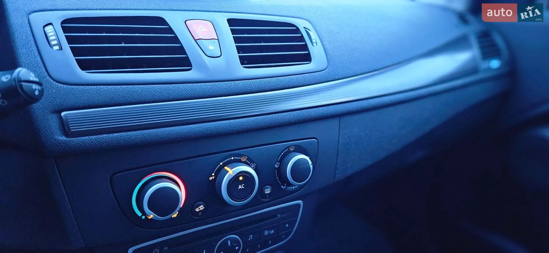 2010 Renault Megane - мініатюра 49