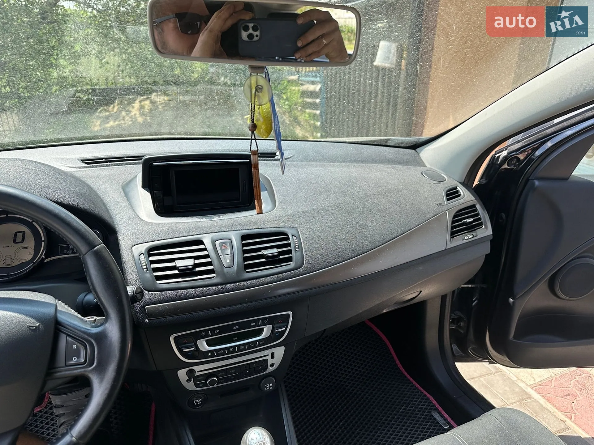 2013 Renault Megane - мініатюра 20