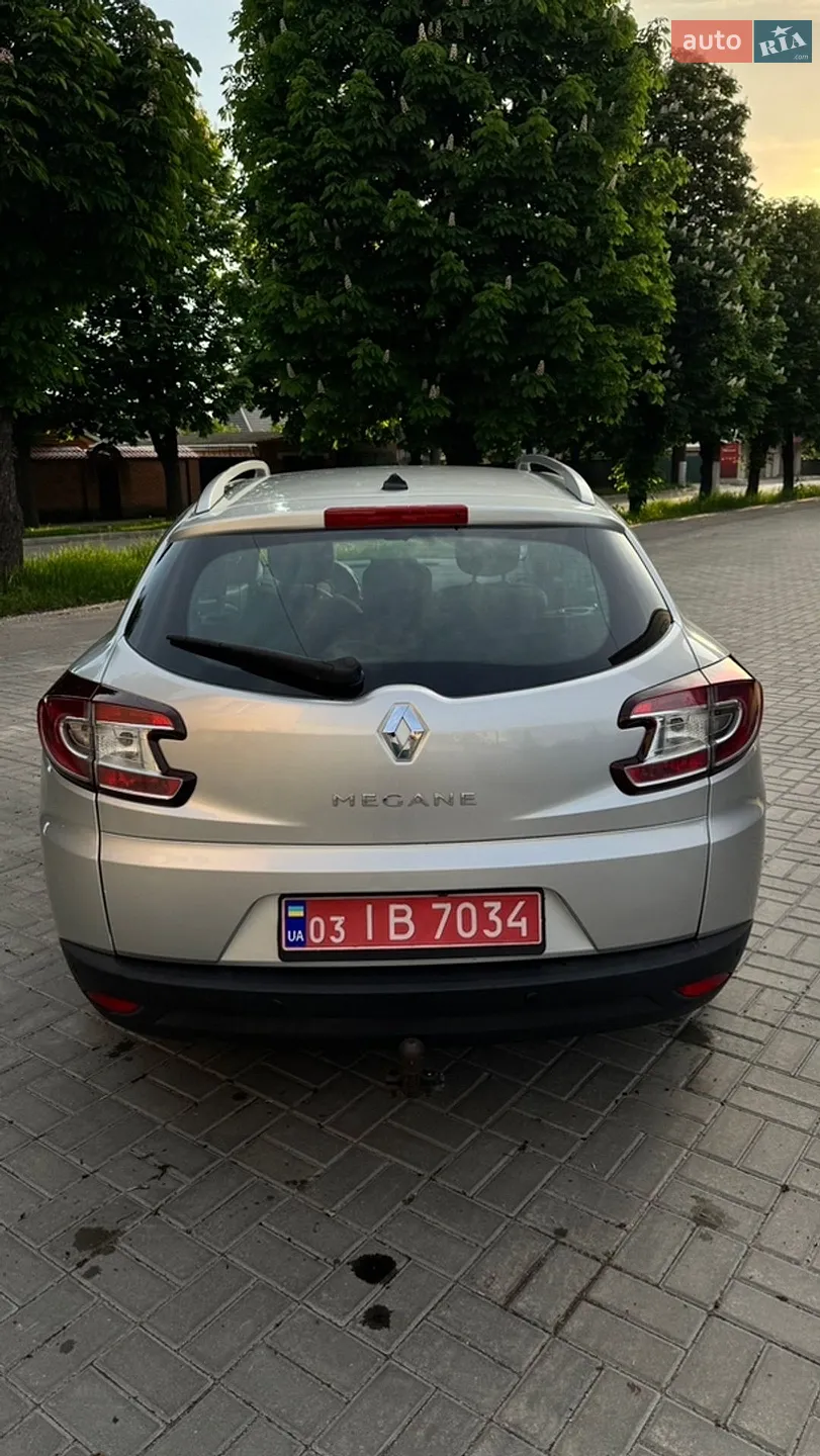2010 Renault Megane - мініатюра 11