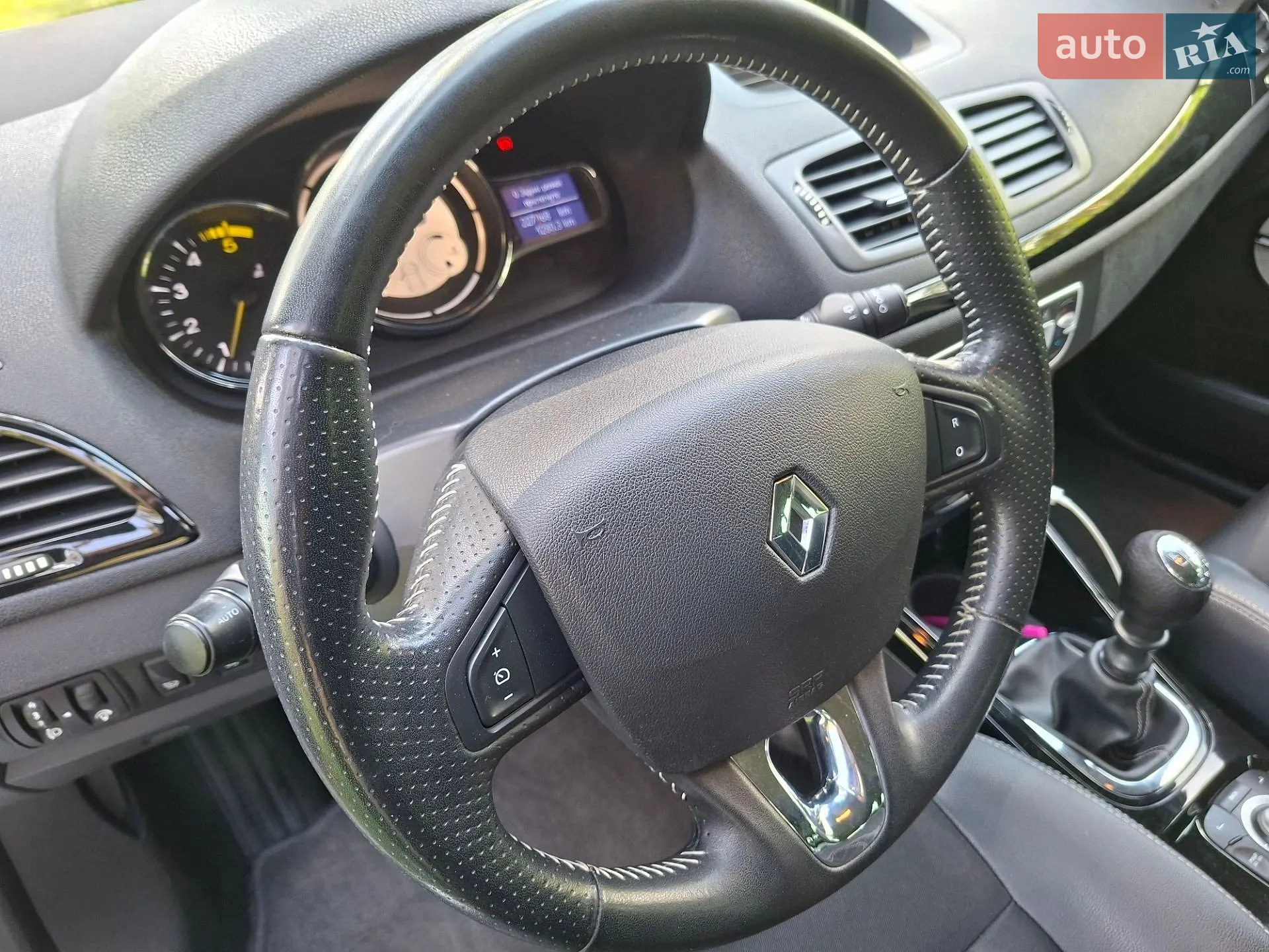 2014 Renault Megane - мініатюра 25