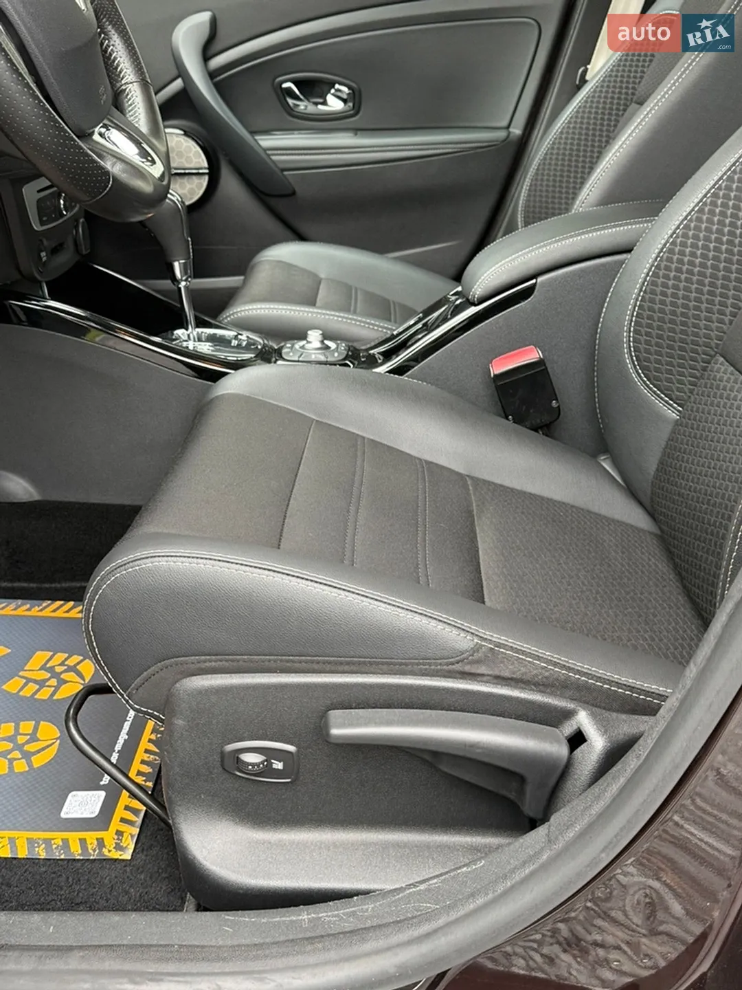 2015 Renault Megane - мініатюра 155
