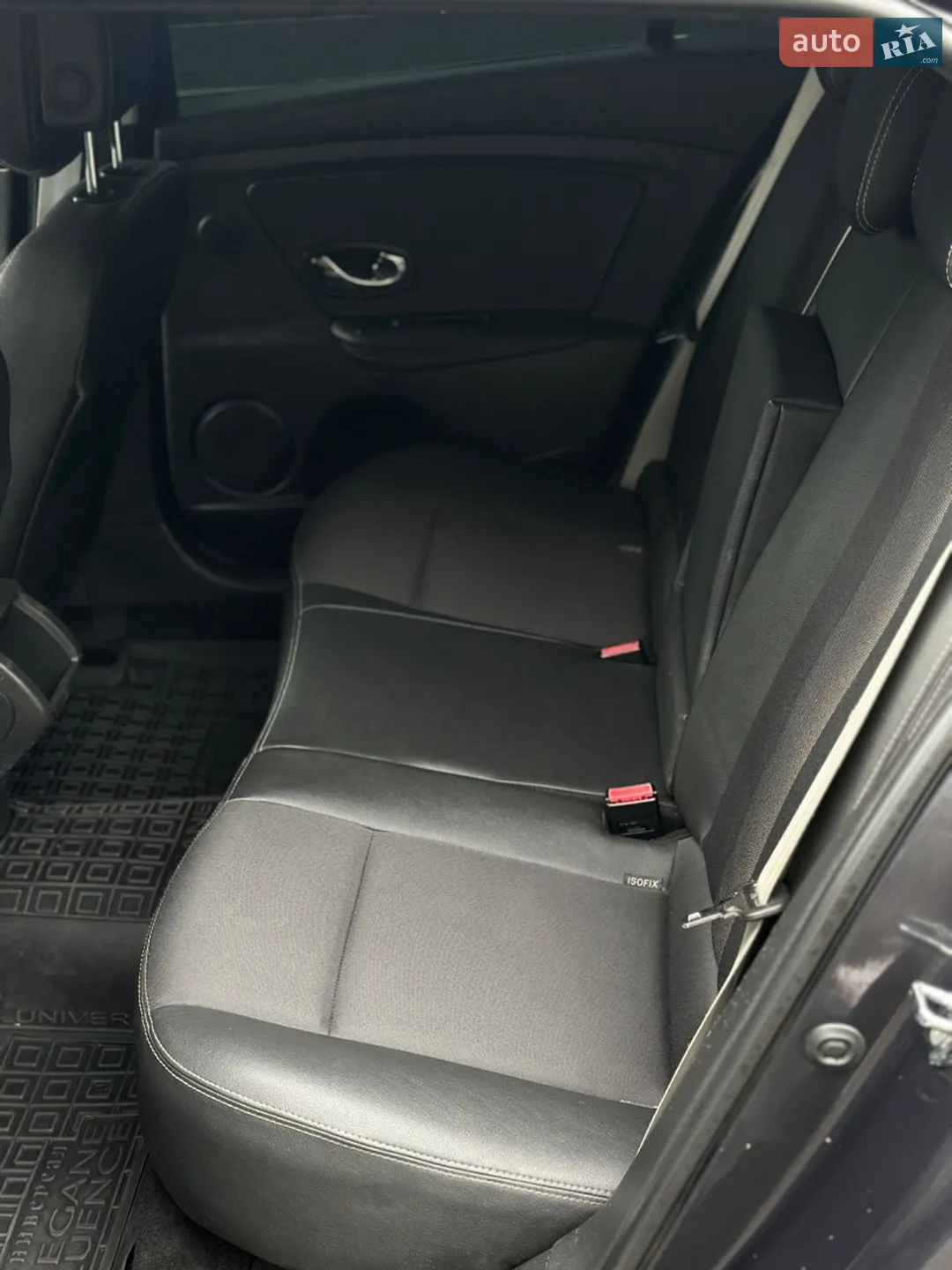 2012 Renault Megane - мініатюра 32