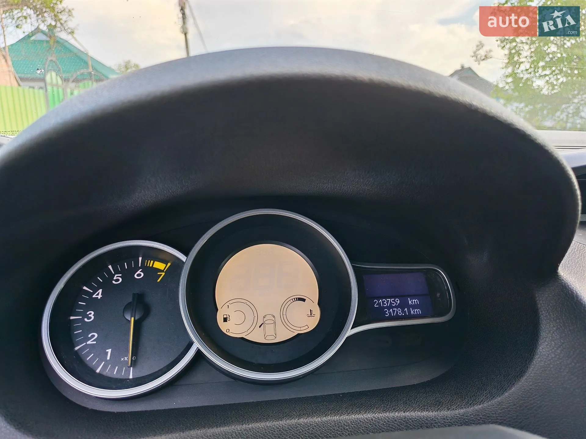 2010 Renault Megane - мініатюра 10