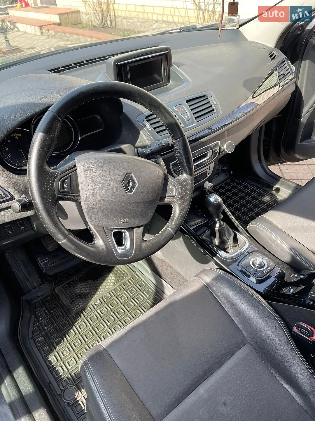 2013 Renault Megane - мініатюра 25