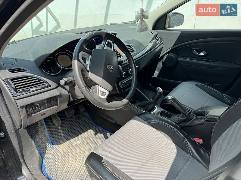 Универсал Renault Megane 2011 в Житомире фото 10 Универсал Renault Megane 2011 в Житомире