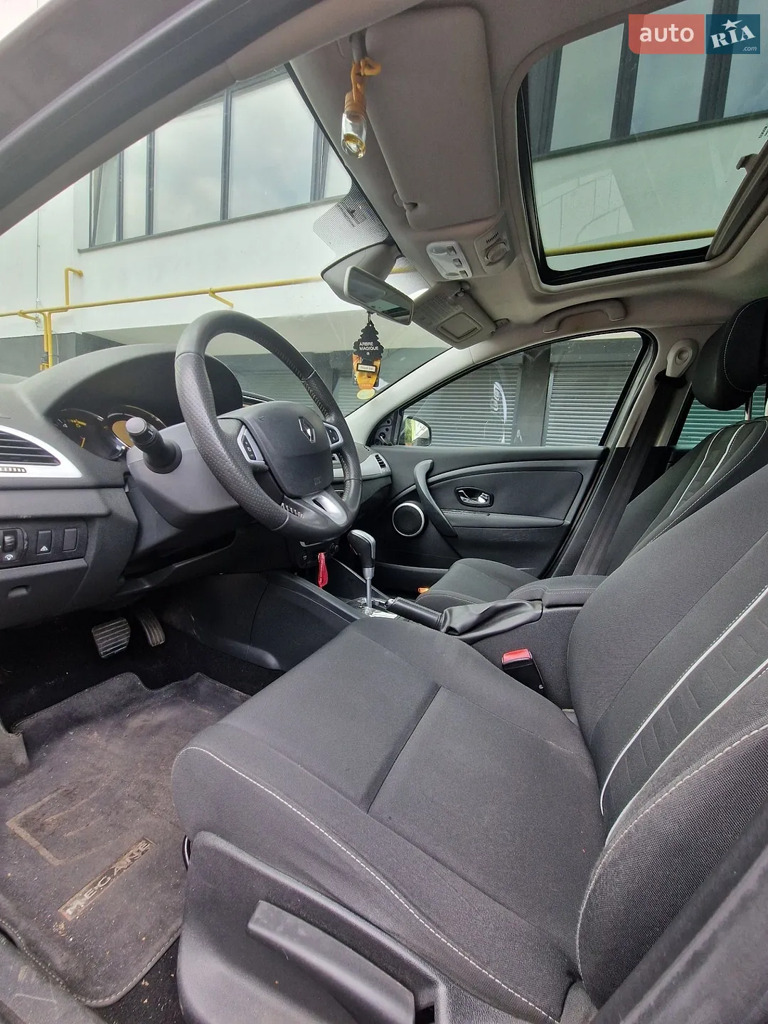 2012 Renault Megane - мініатюра 18