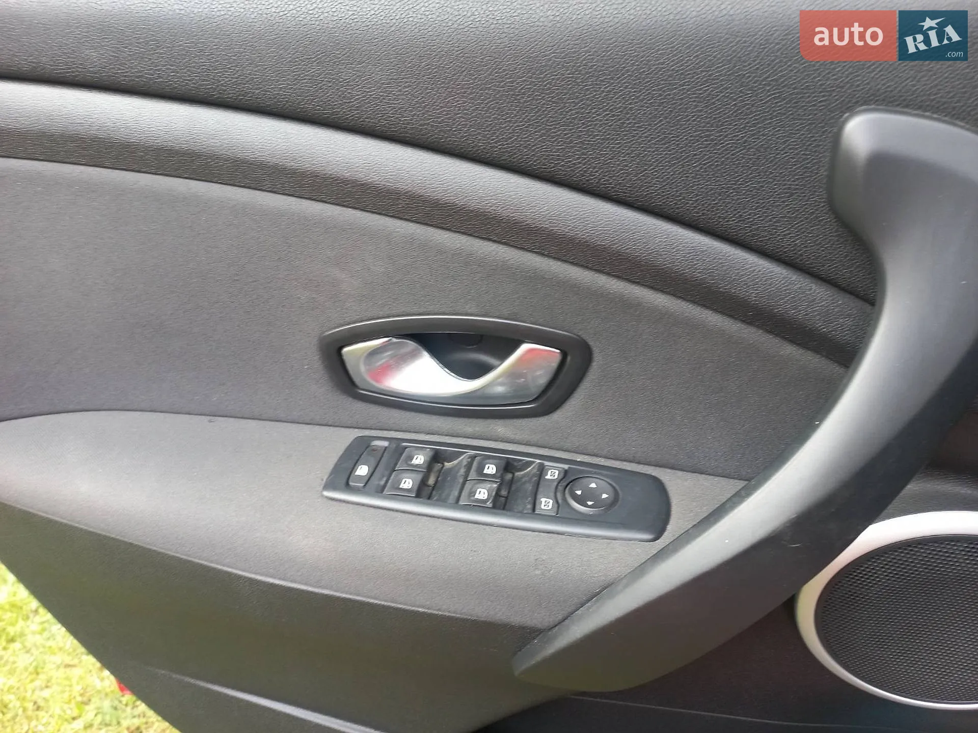 2010 Renault Megane - мініатюра 35