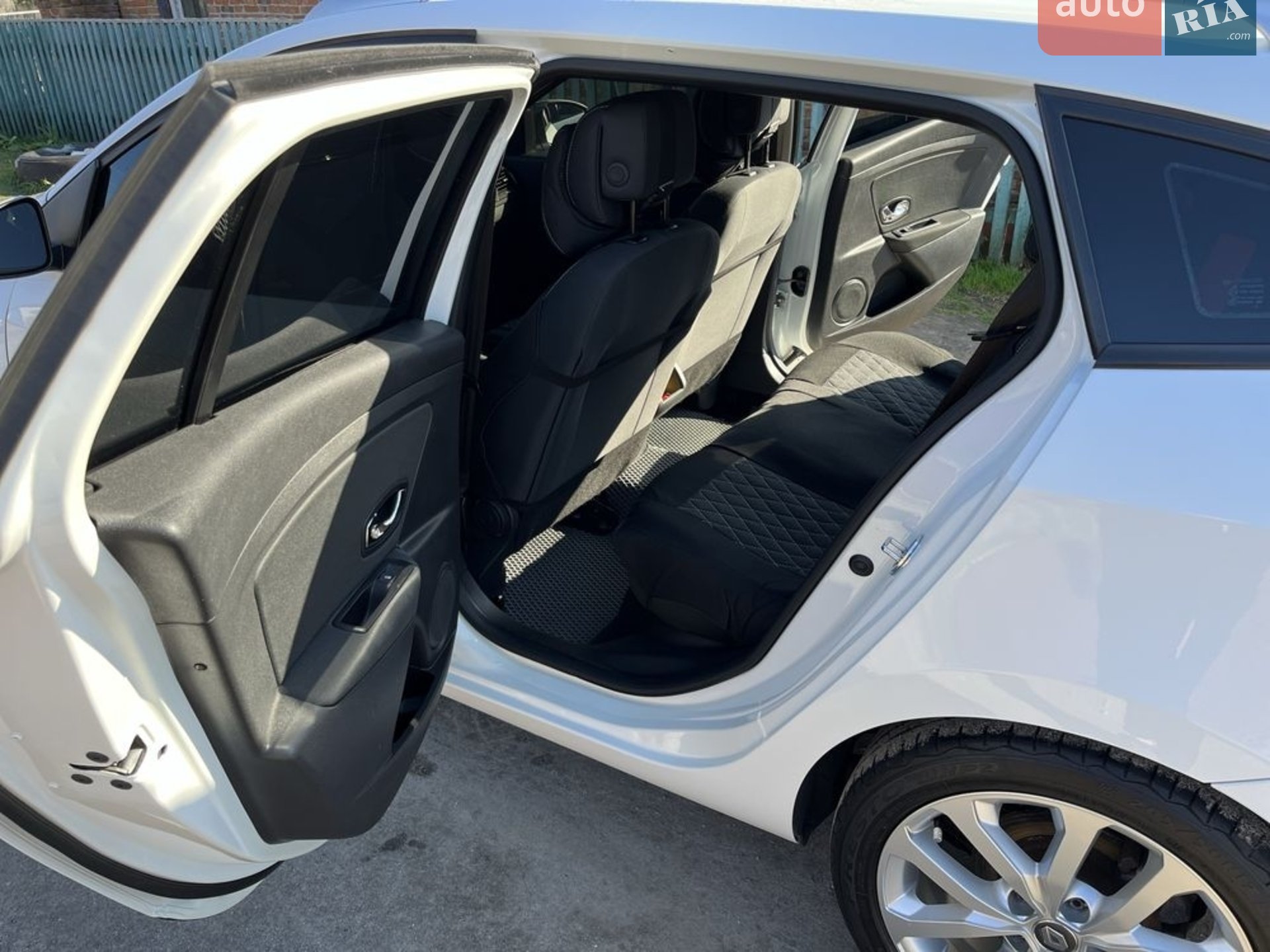 2012 Renault Megane - мініатюра 8