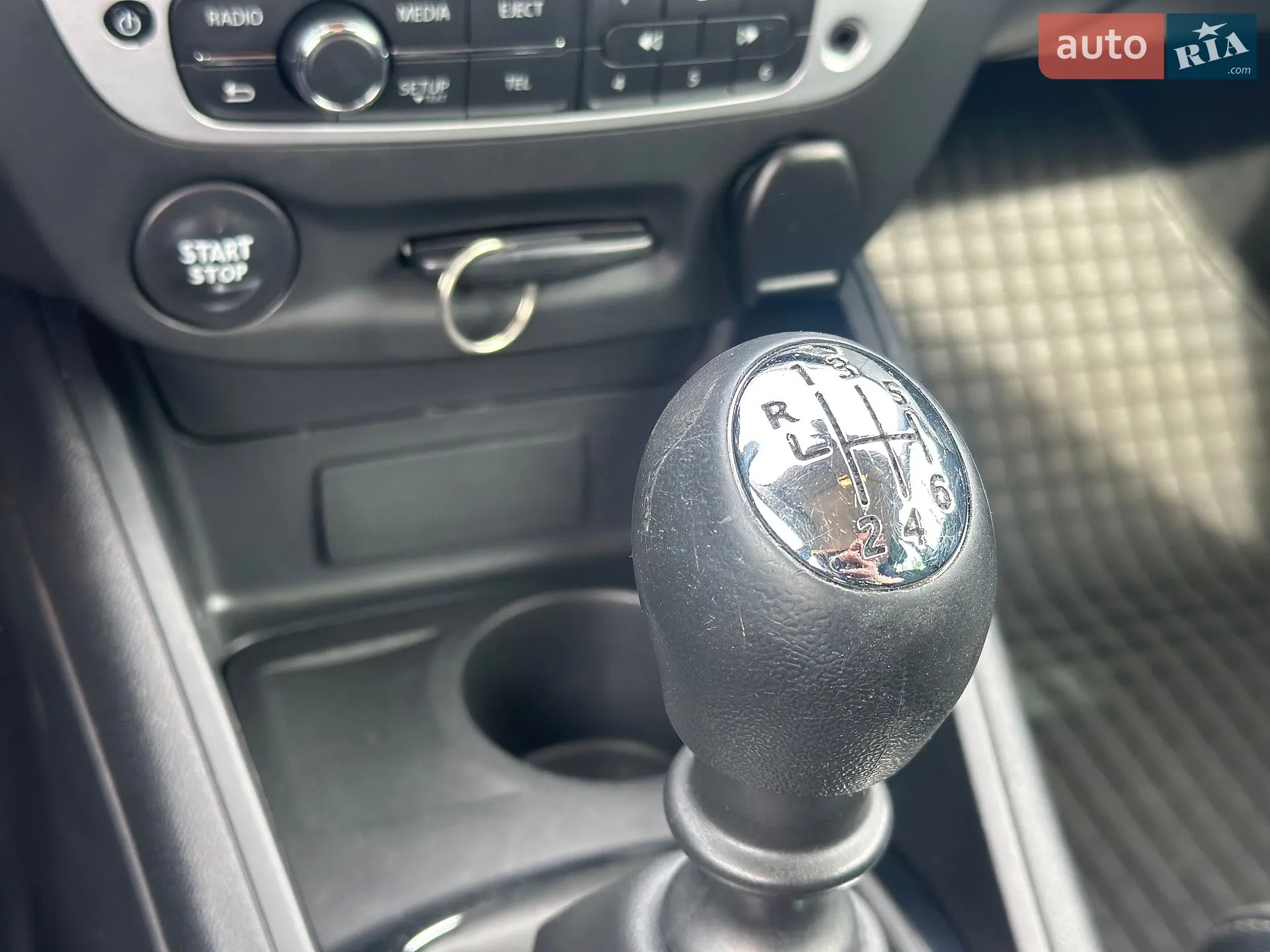 2014 Renault Megane - мініатюра 28