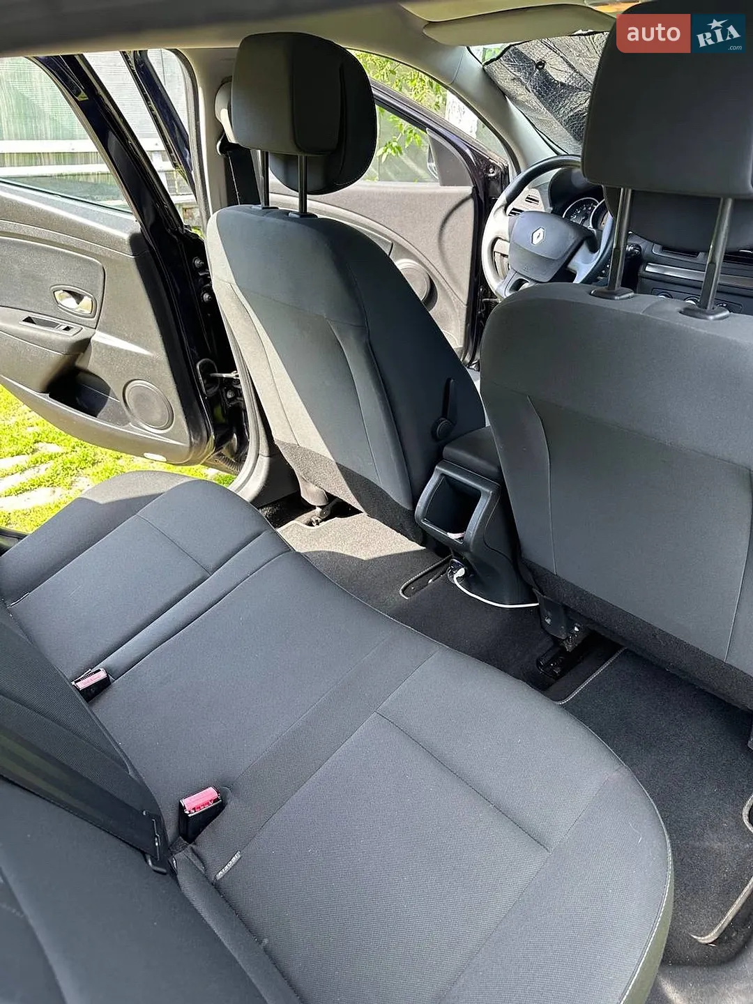 2010 Renault Megane - мініатюра 7