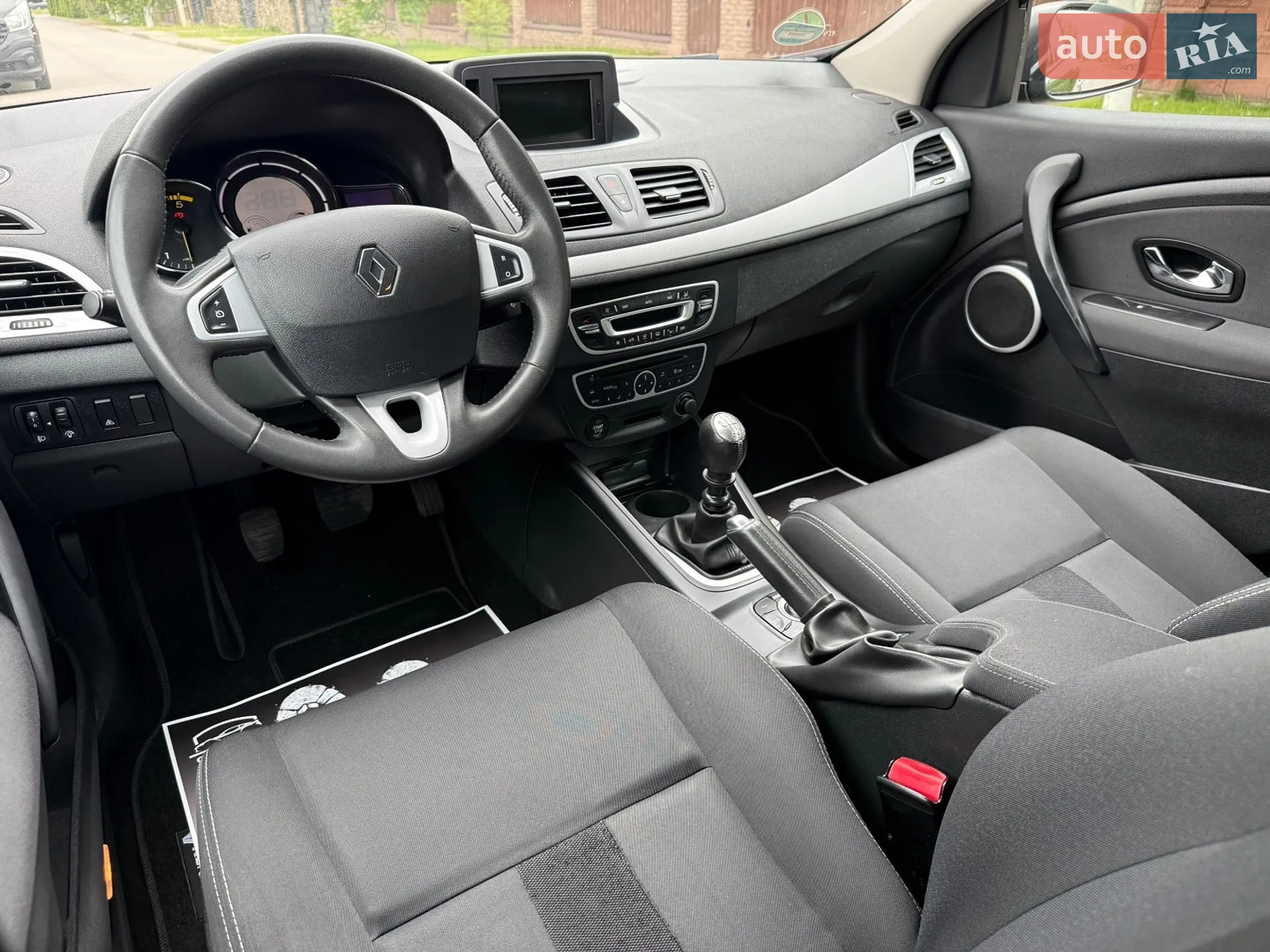 2012 Renault Megane - мініатюра 37
