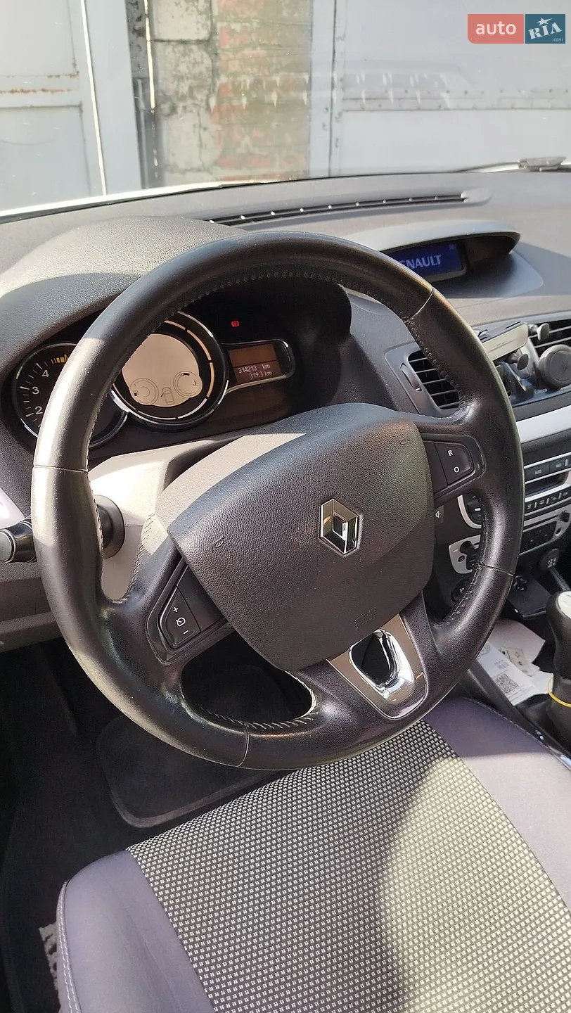 2013 Renault Megane - мініатюра 13