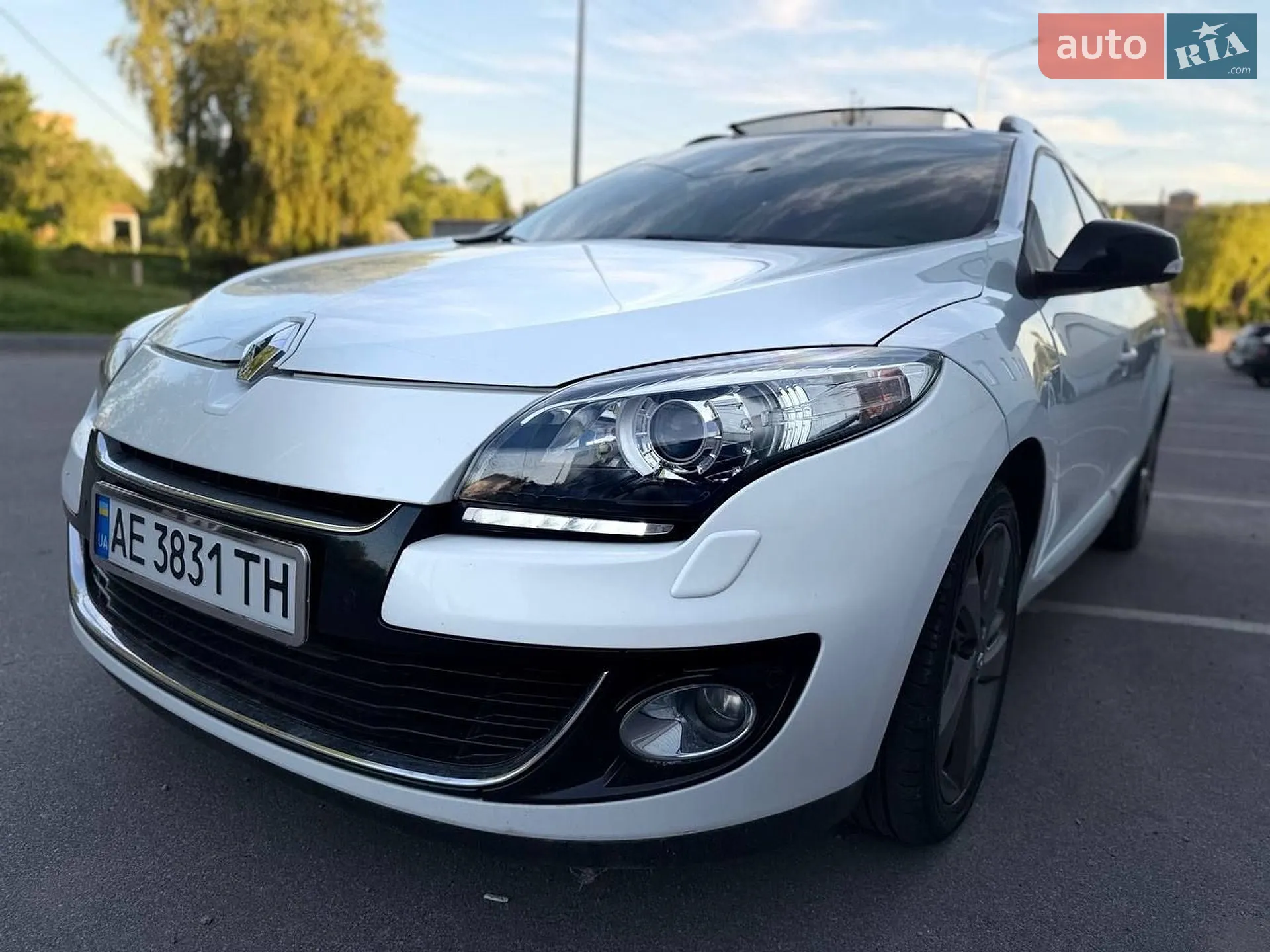 2012 Renault Megane - мініатюра 25