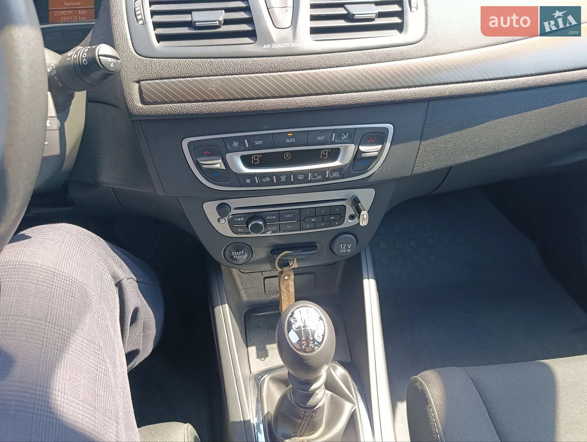 2012 Renault Megane - мініатюра 16