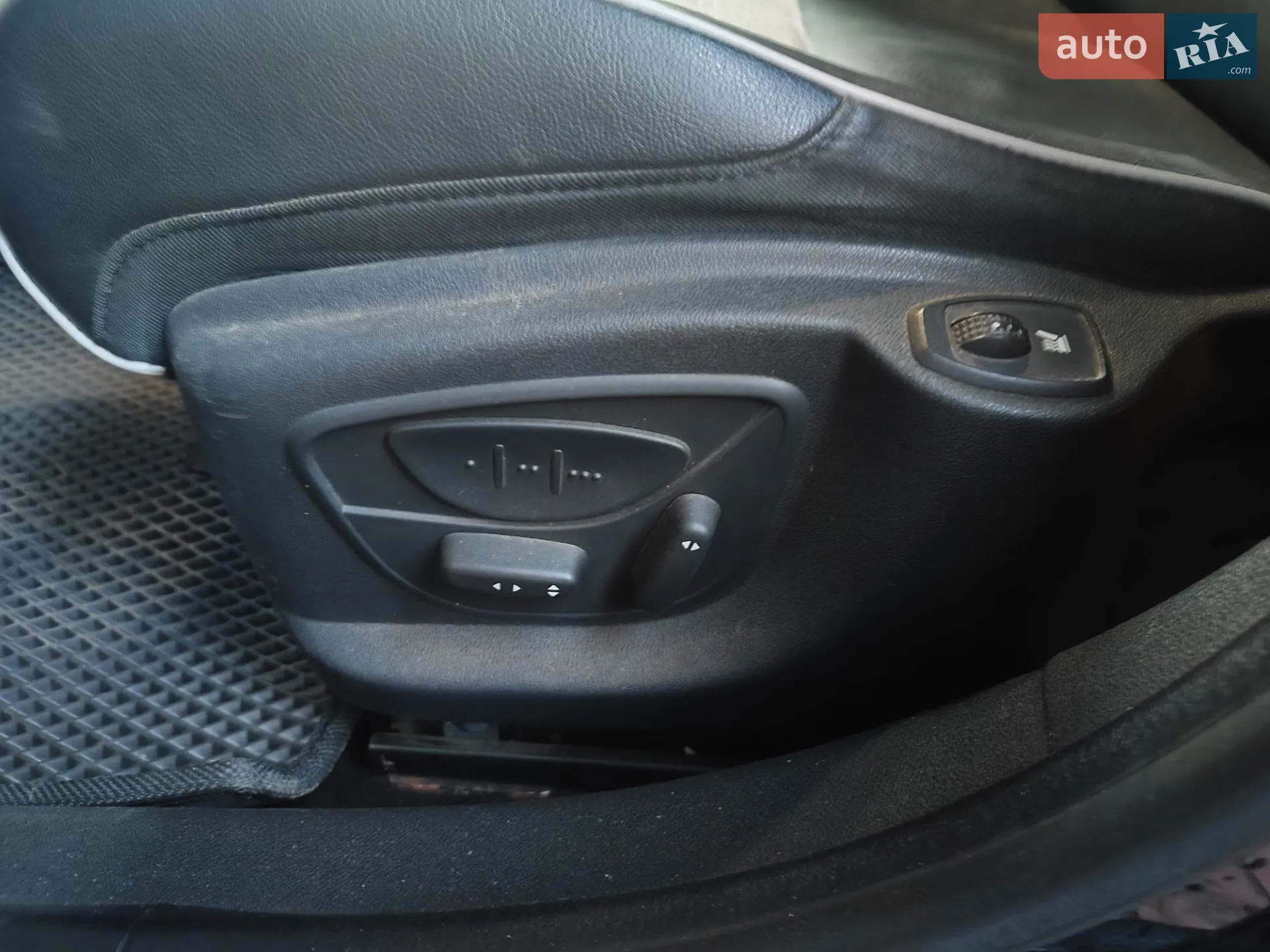 2012 Renault Megane - мініатюра 10