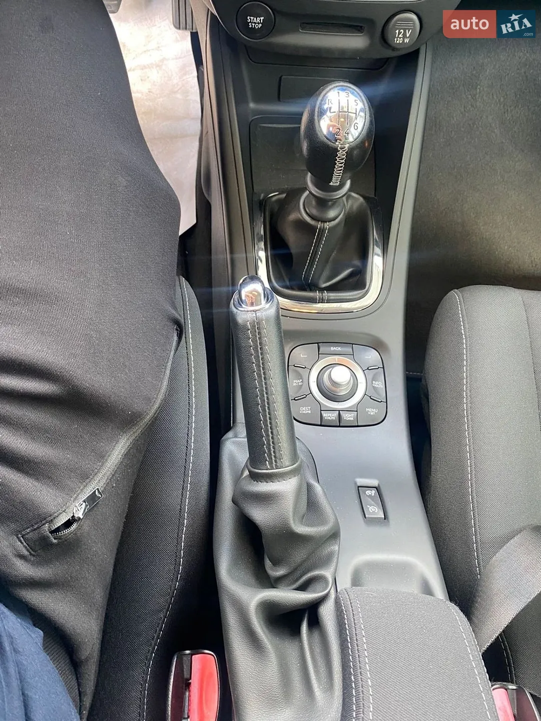2013 Renault Megane - мініатюра 17
