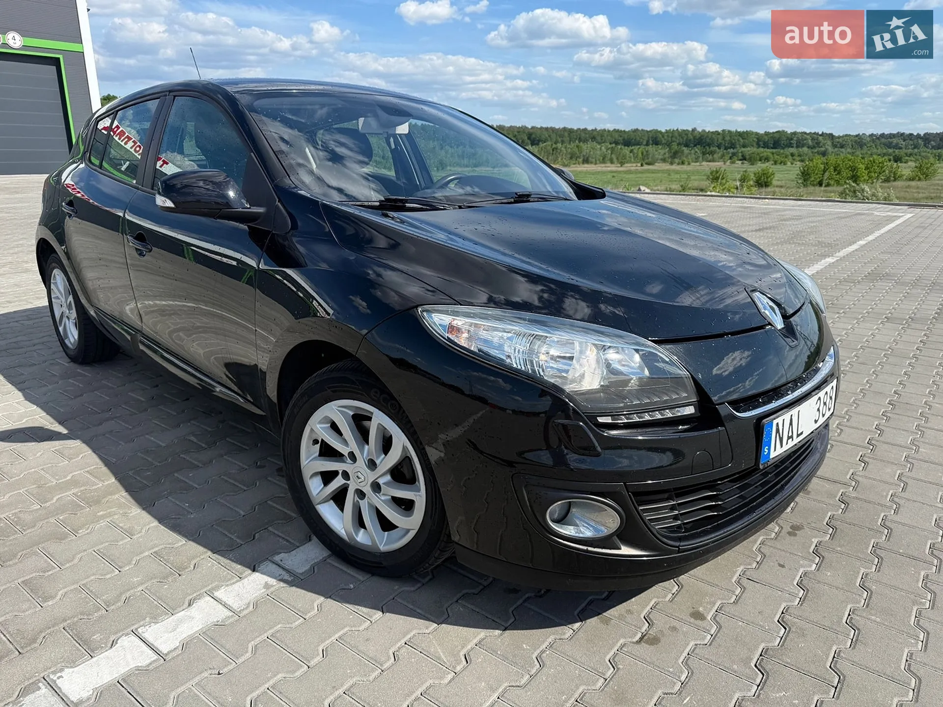 2012 Renault Megane - мініатюра 16