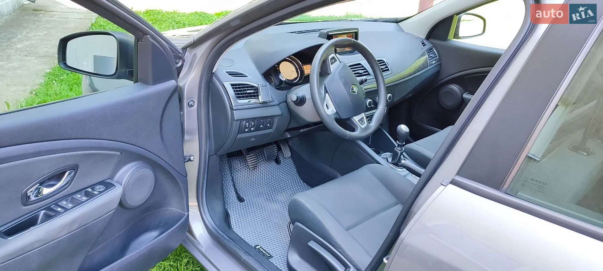2012 Renault Megane - мініатюра 27