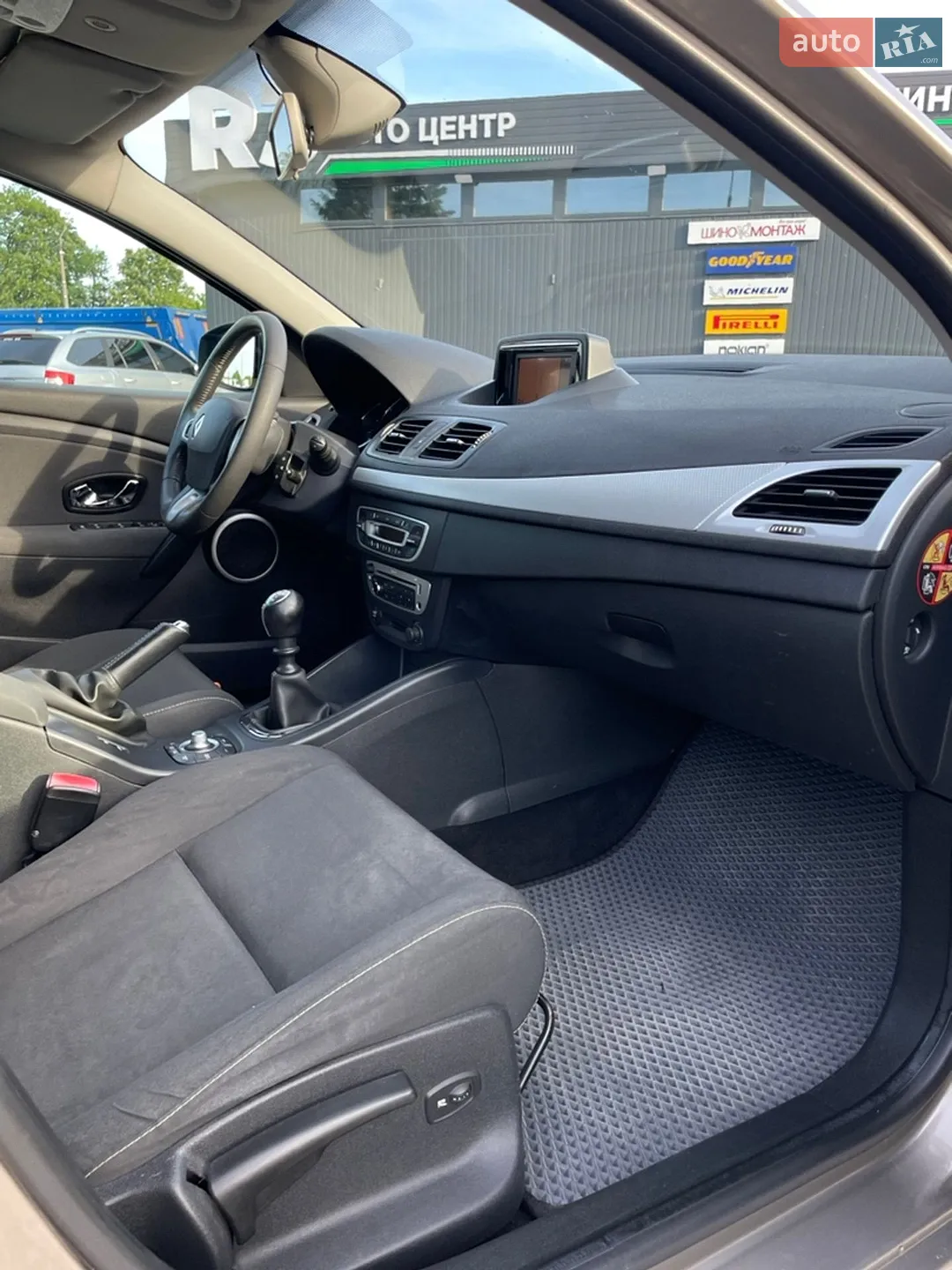 2012 Renault Megane - мініатюра 15
