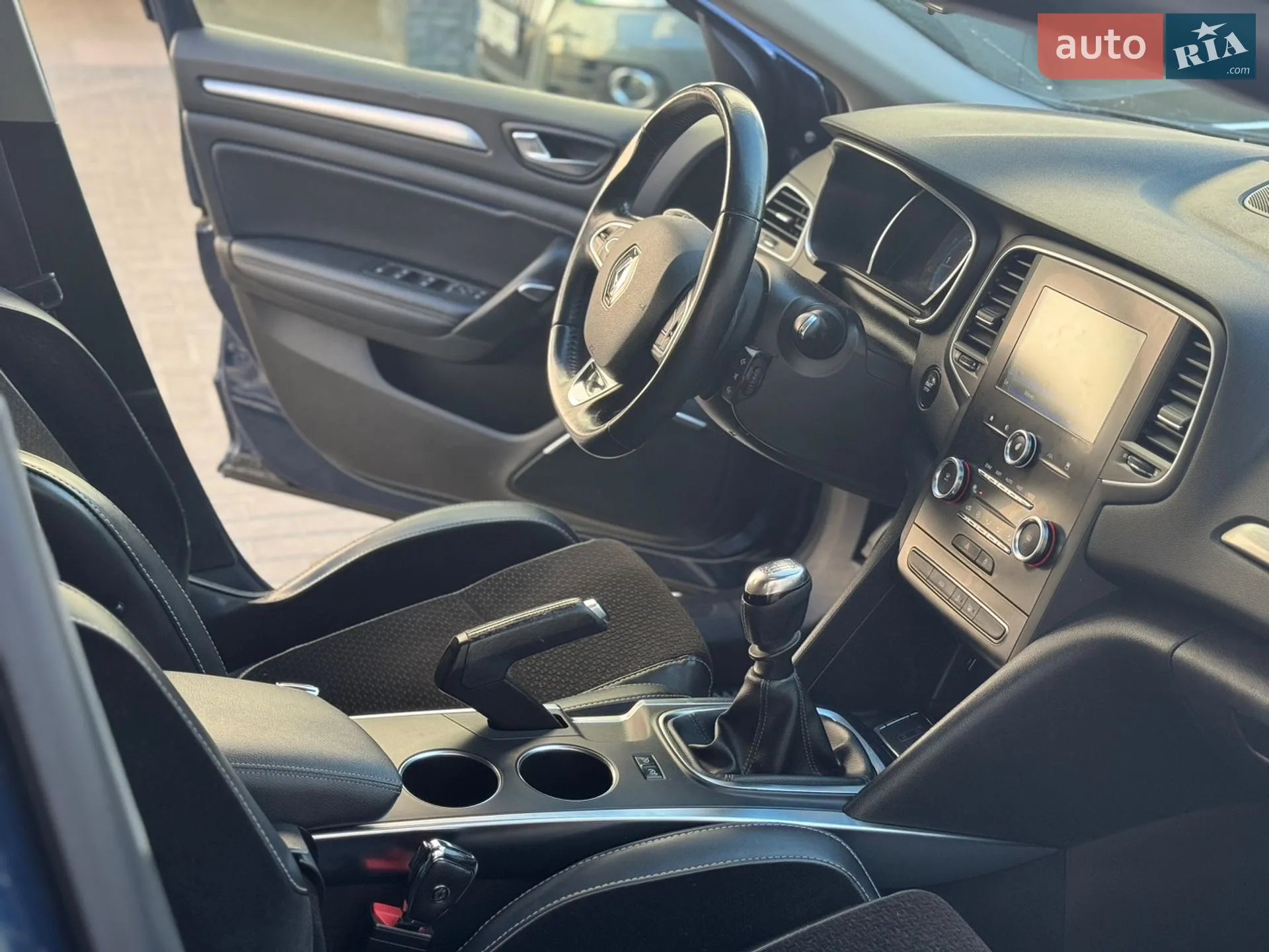 2016 Renault Megane - мініатюра 25