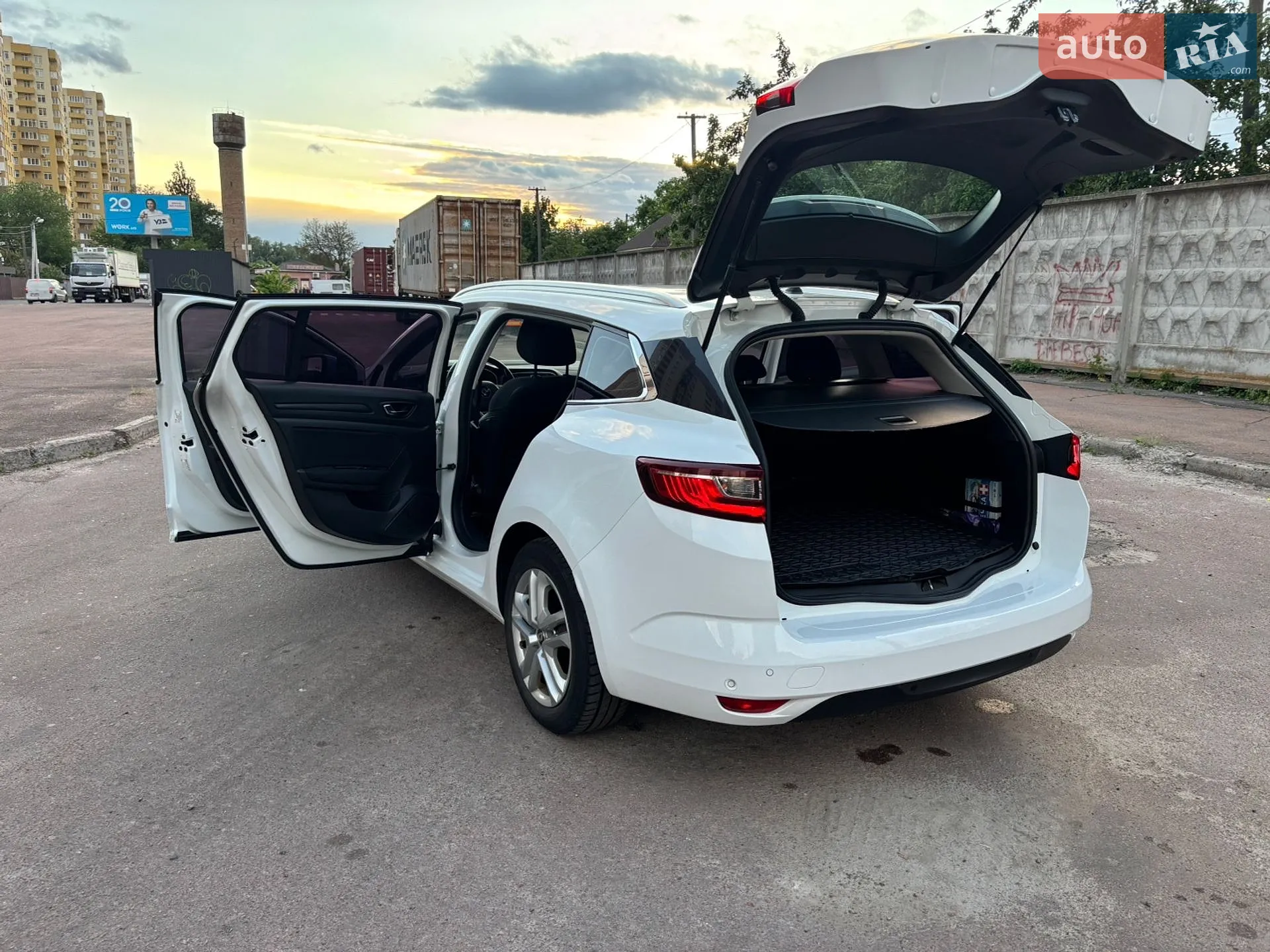 2017 Renault Megane - мініатюра 23