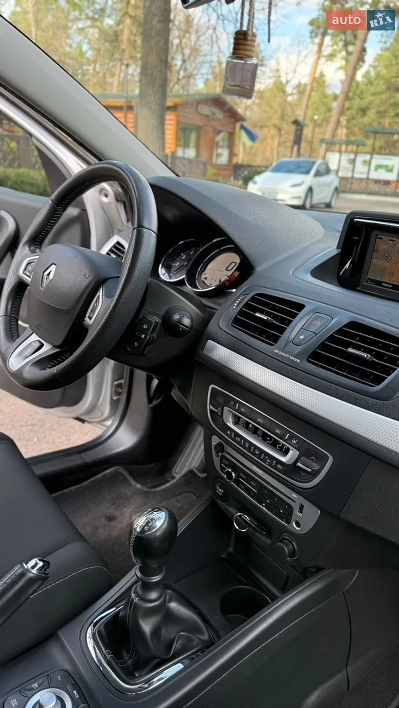 2012 Renault Megane - мініатюра 28