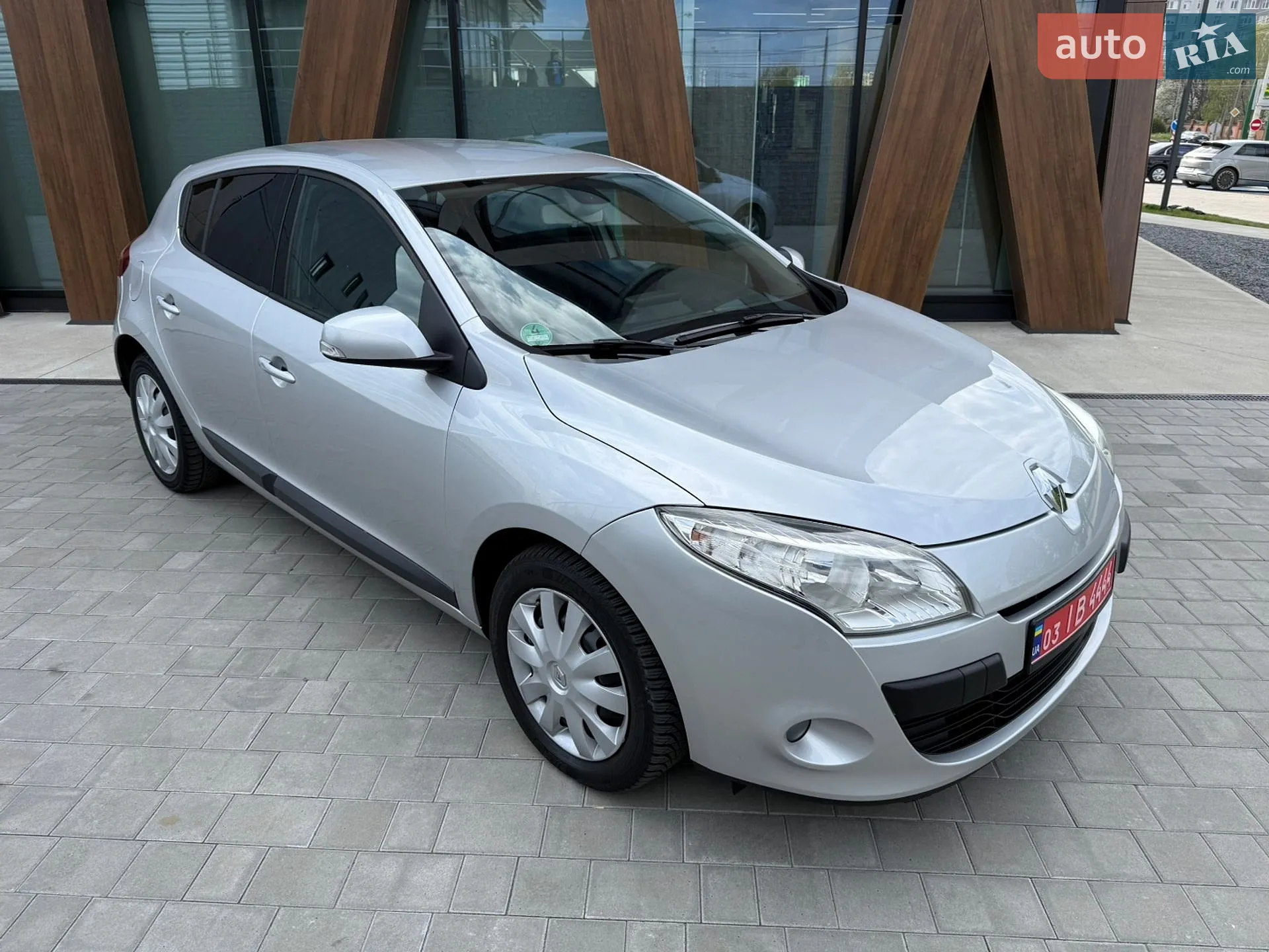2010 Renault Megane - мініатюра 2