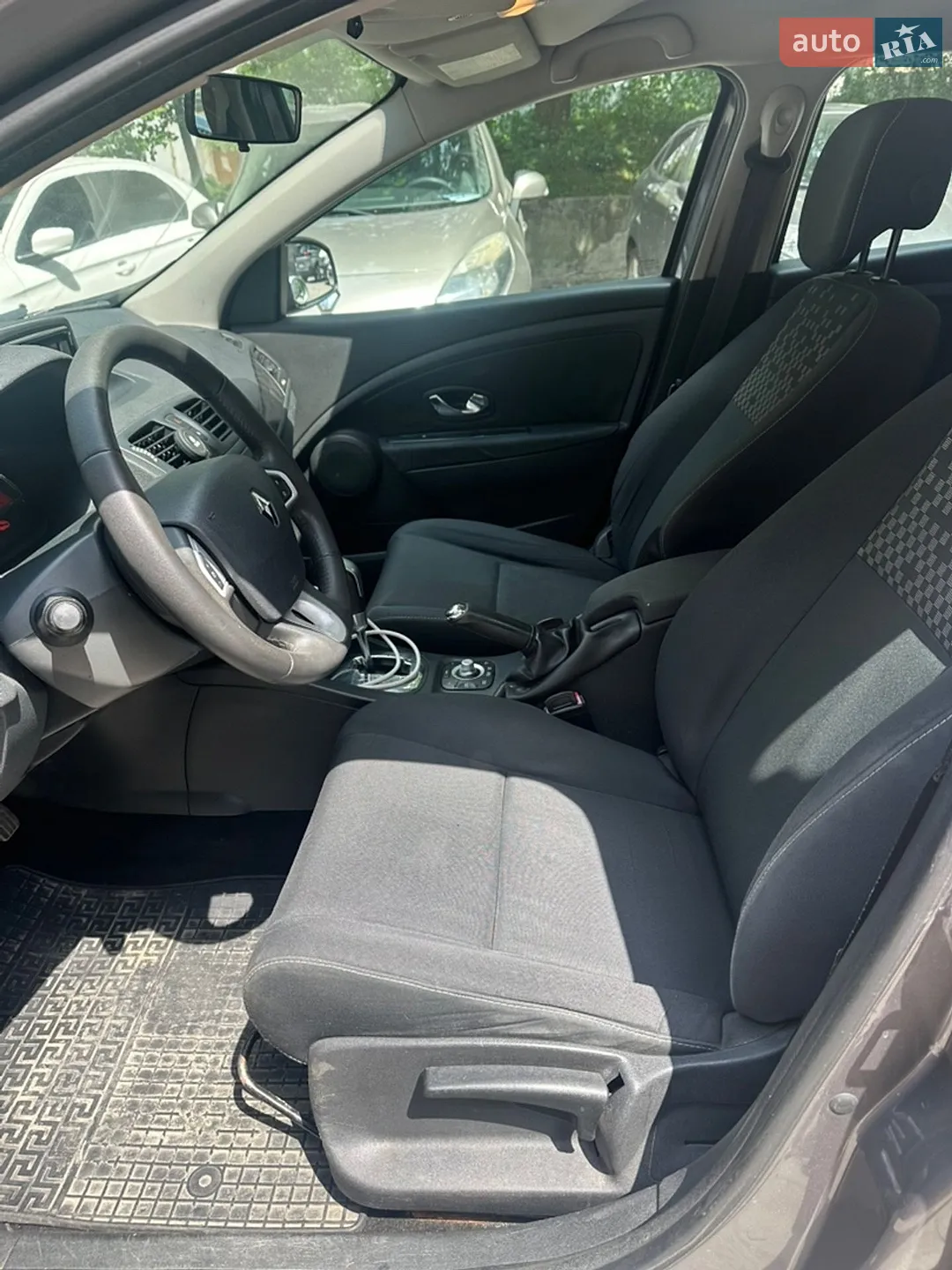 2013 Renault Megane - мініатюра 8