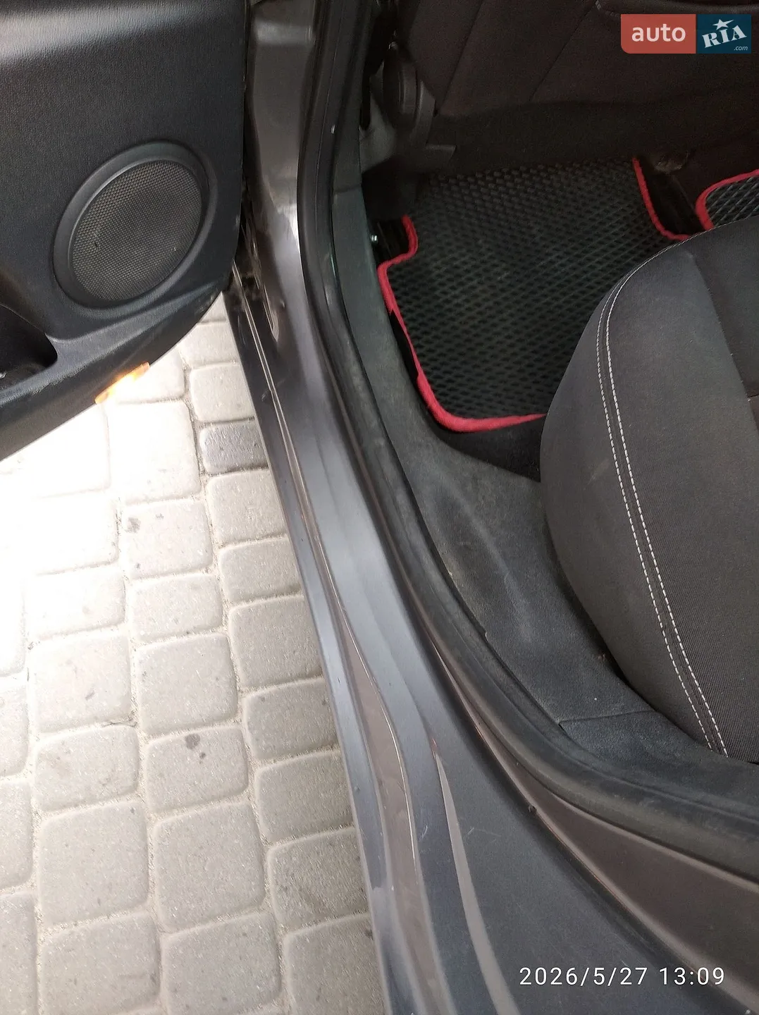 2010 Renault Megane - мініатюра 13