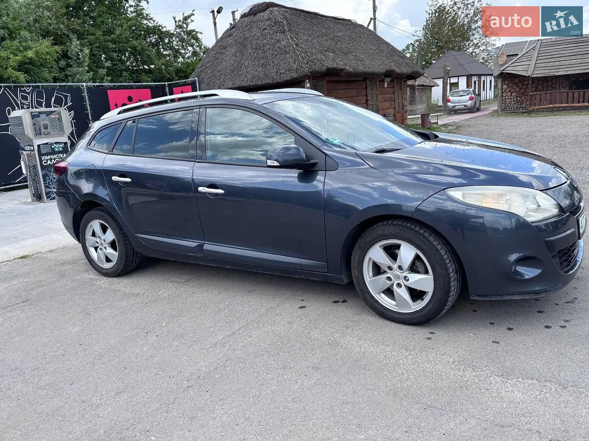 2010 Renault Megane - мініатюра 2