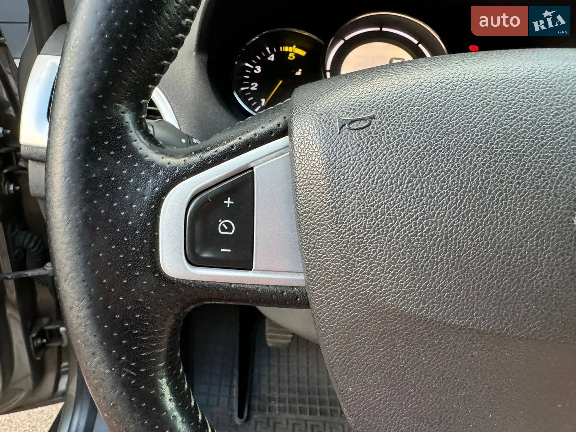 2012 Renault Megane - мініатюра 8