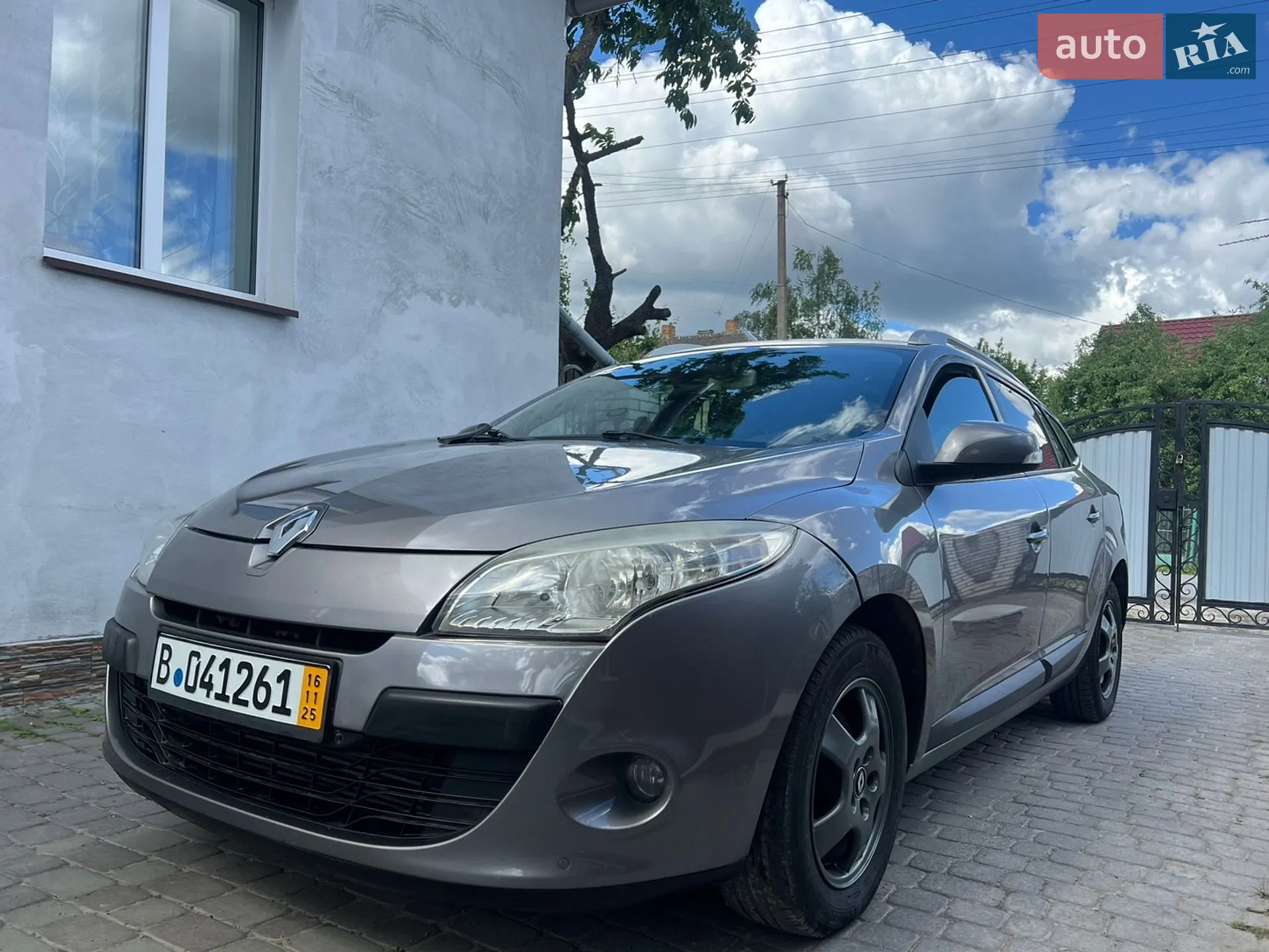 2010 Renault Megane - мініатюра 7