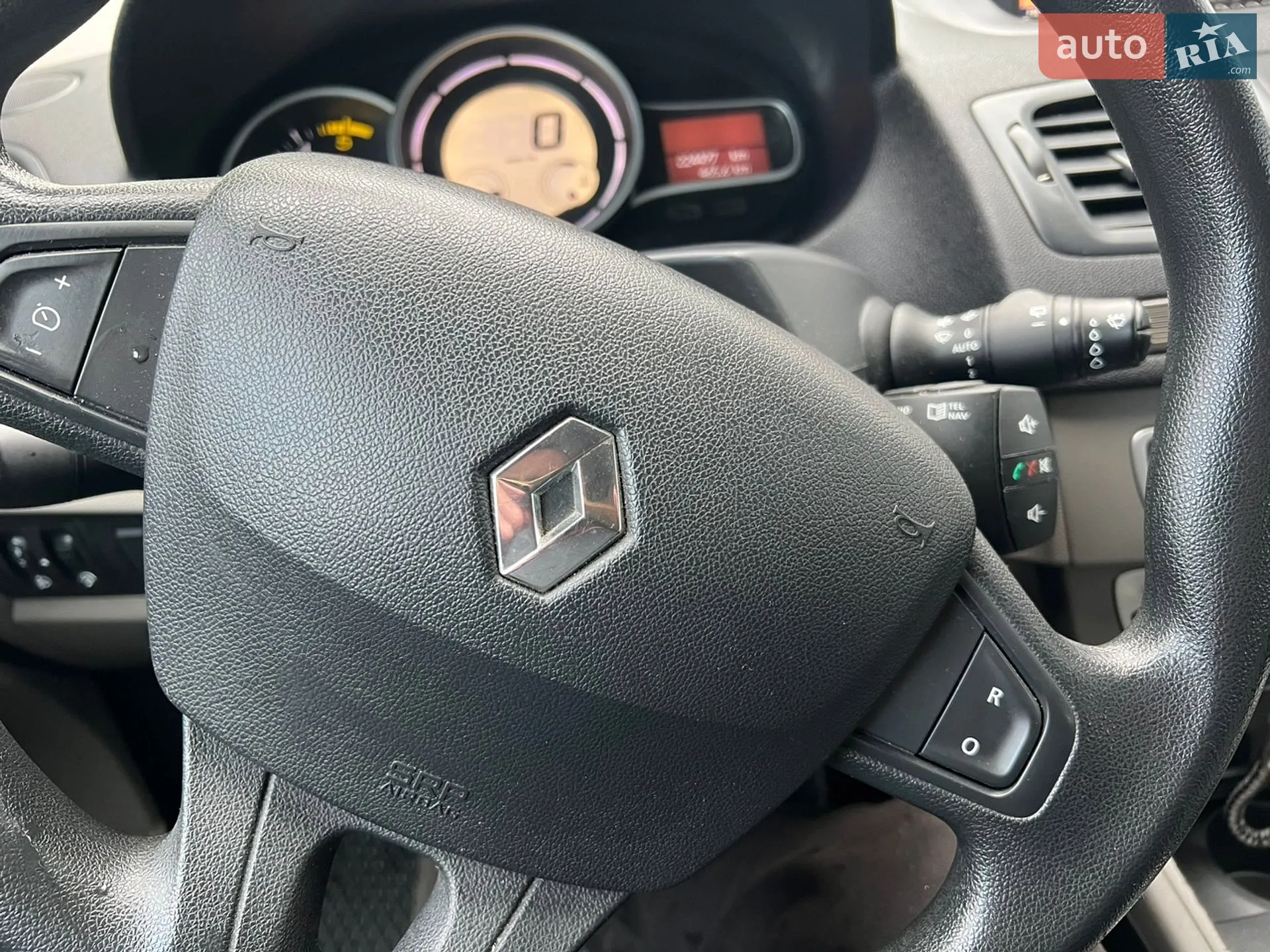2010 Renault Megane - мініатюра 12