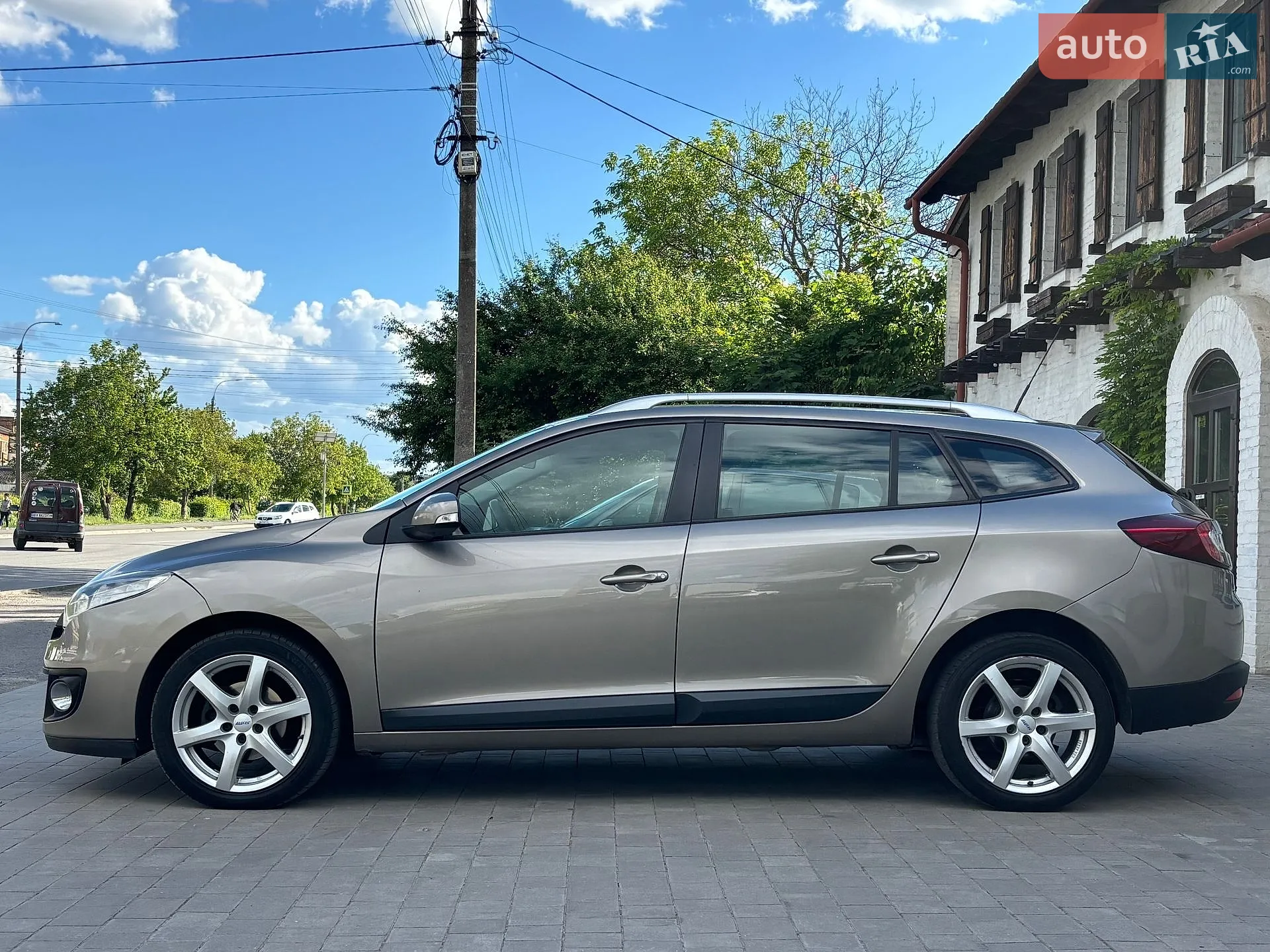 2012 Renault Megane - мініатюра 10