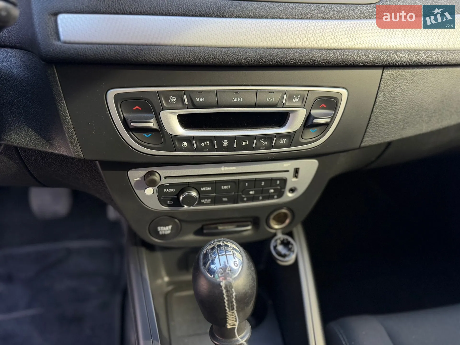 2012 Renault Megane - мініатюра 12