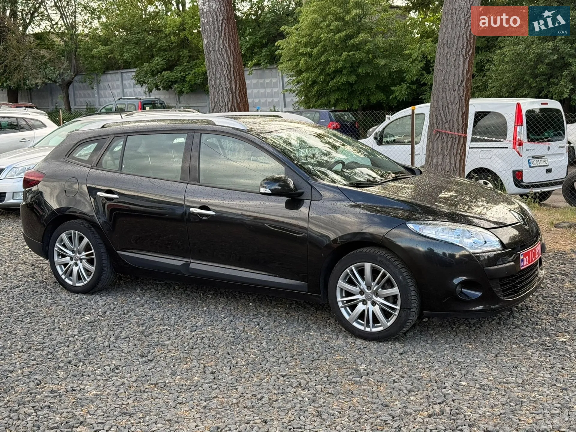 2010 Renault Megane - мініатюра 2