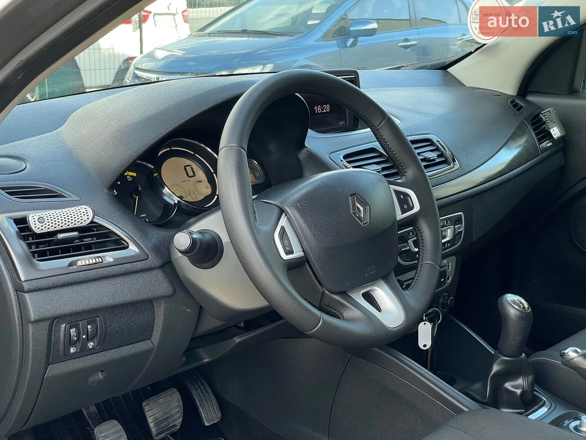 2012 Renault Megane - мініатюра 24