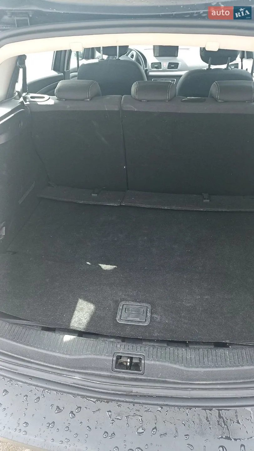 2010 Renault Megane - мініатюра 7