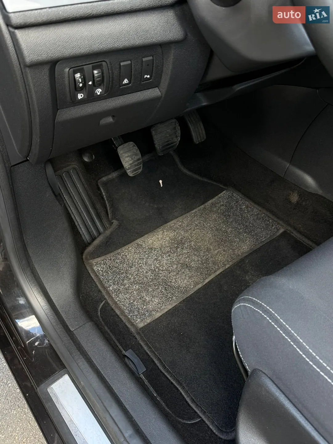 2010 Renault Megane - мініатюра 49