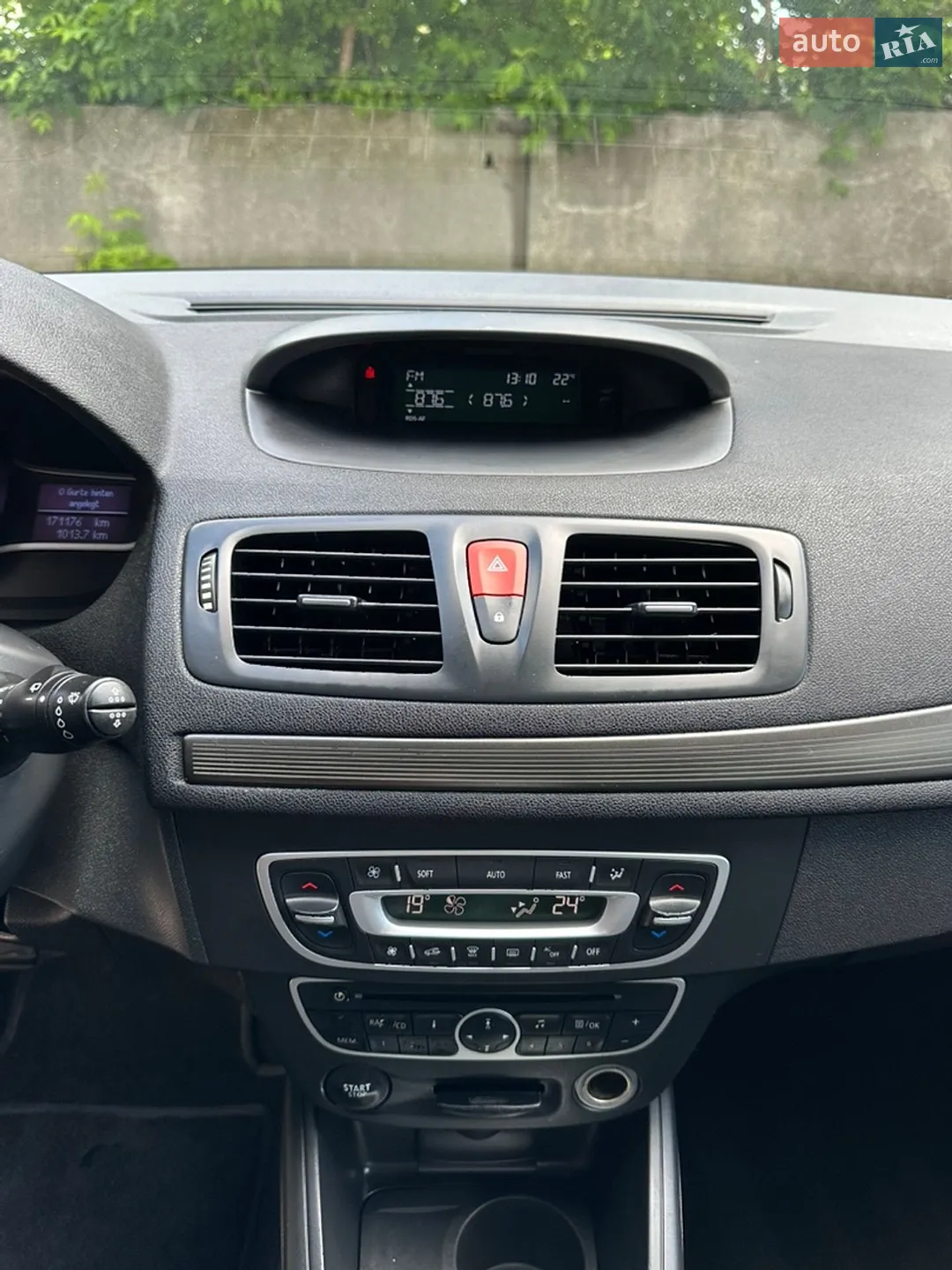 2010 Renault Megane - мініатюра 28