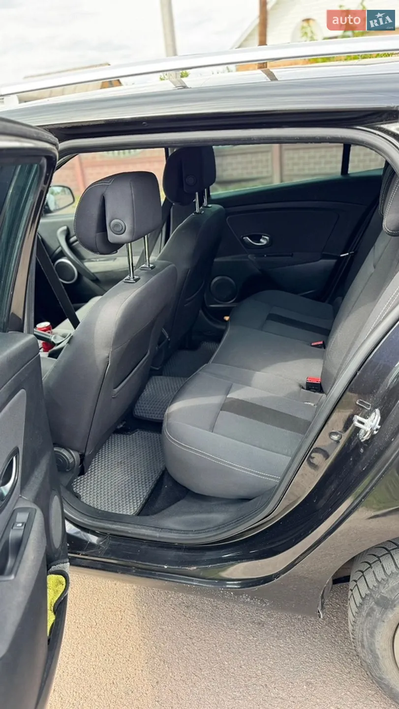 2010 Renault Megane - мініатюра 9