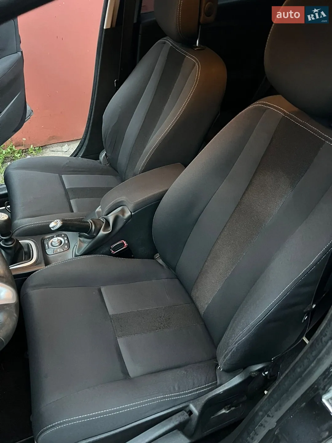 2011 Renault Megane - мініатюра 24