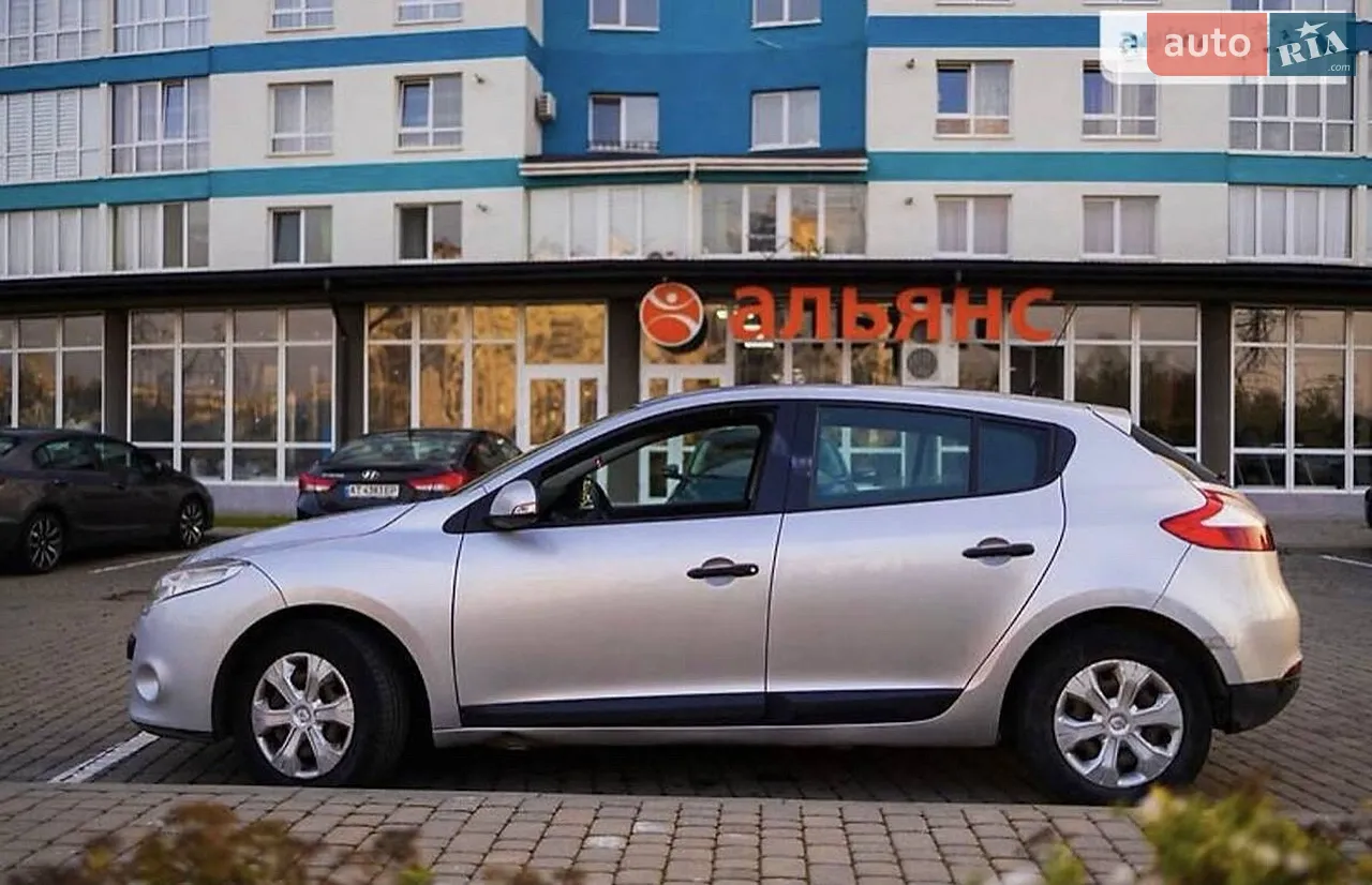 2012 Renault Megane - мініатюра 18